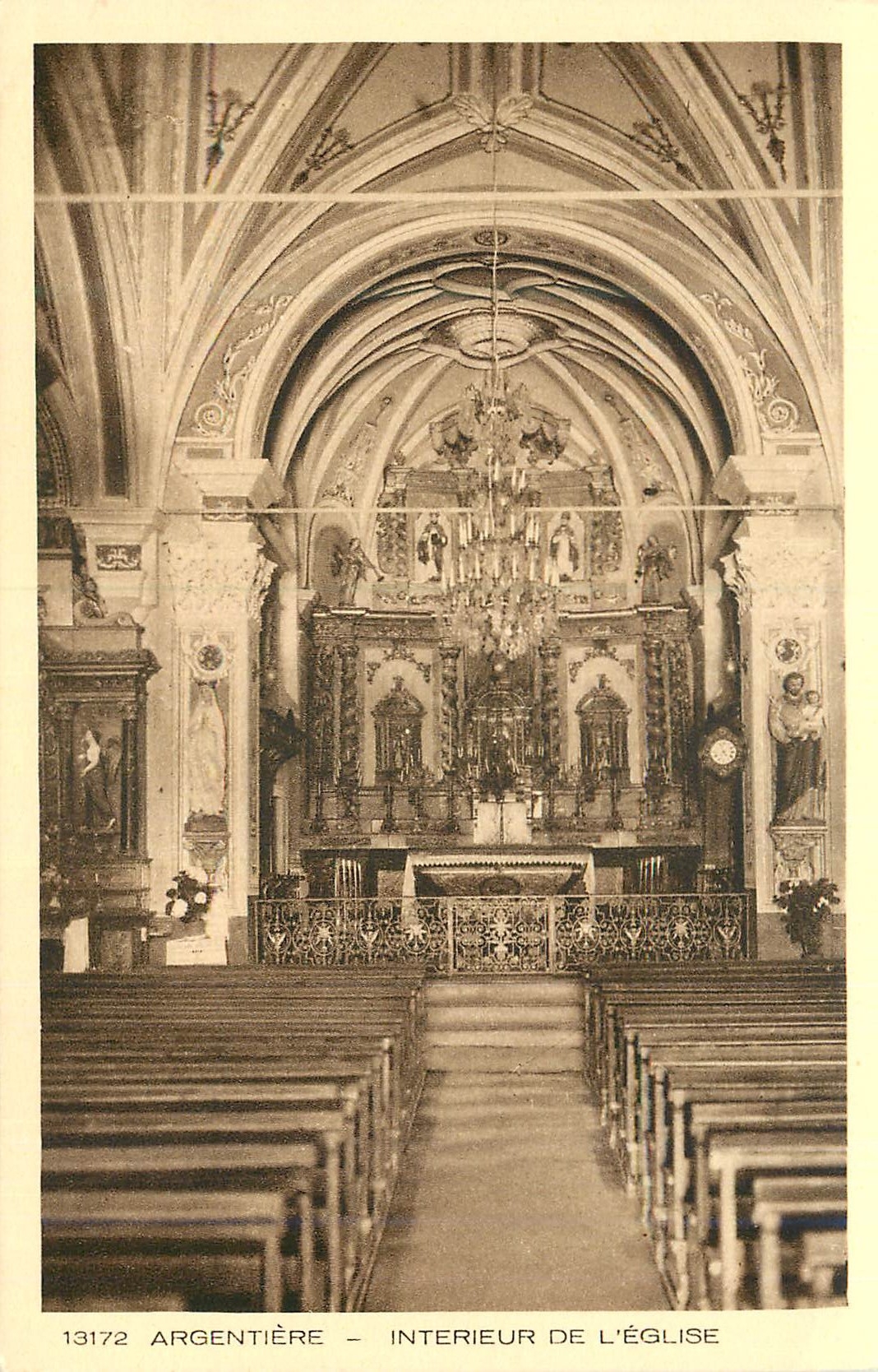 CPA Argentiere Interieur de l'Eglise