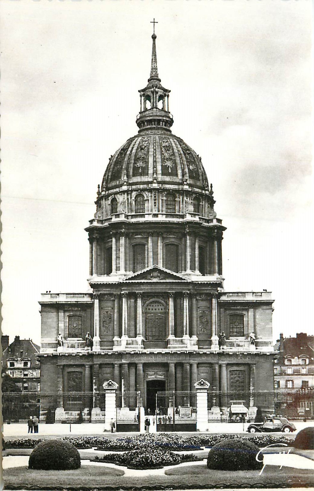 CPM Paris et ses Merveilles Dome des Invalides