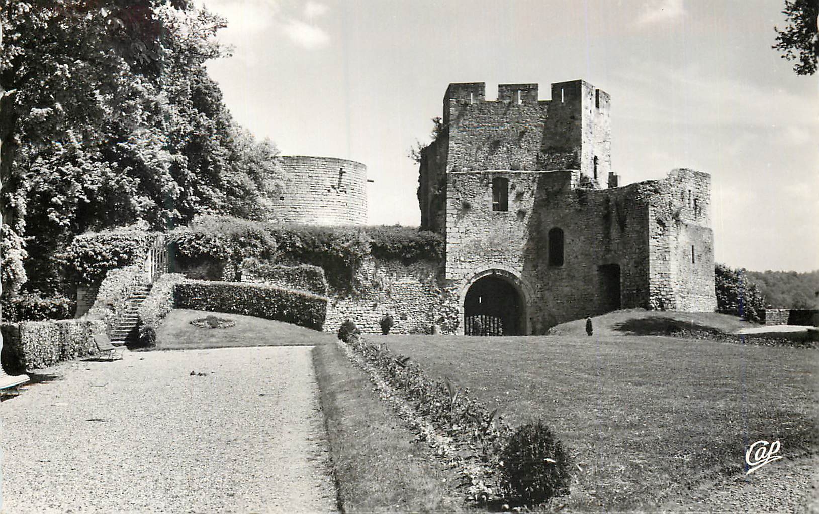 CPM Gisors le Chateau Fort la Tour du Gouverneur