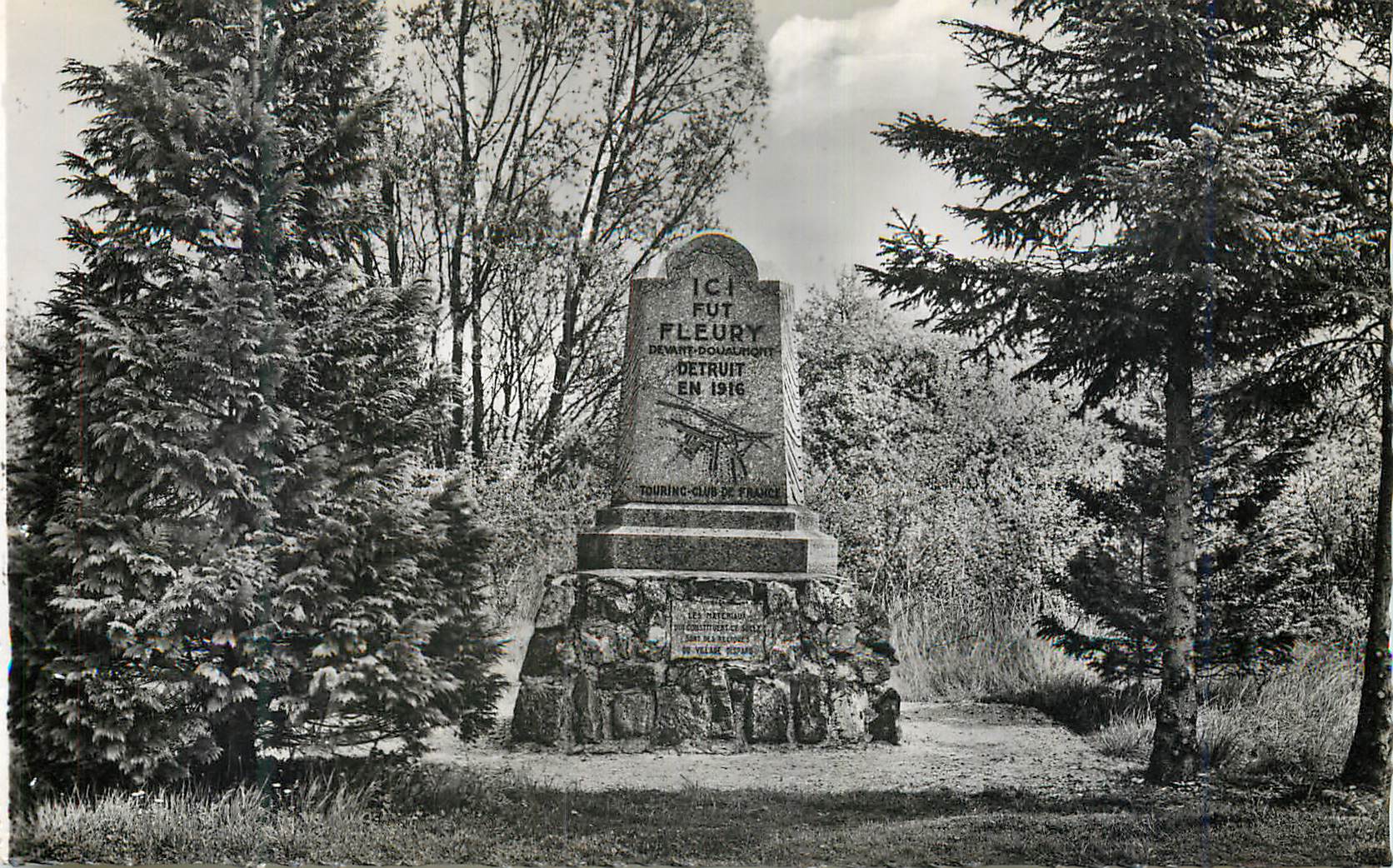 Monument à Fleury-devant-Douaumont — Touring-Club de France — n°7