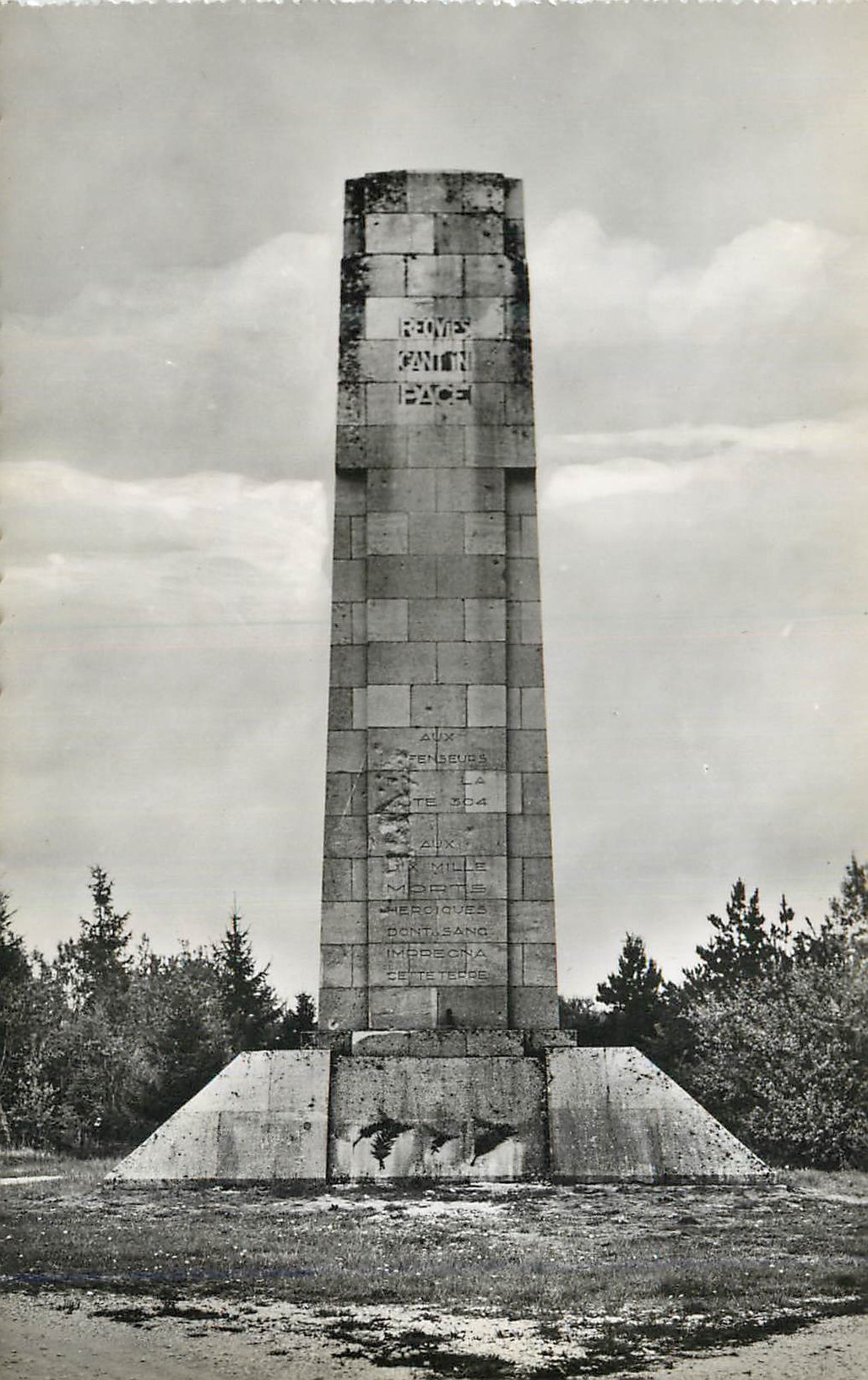 Monument de la Cote 304 — Verdun — Éditions des Forts de Vaux et Douaumont