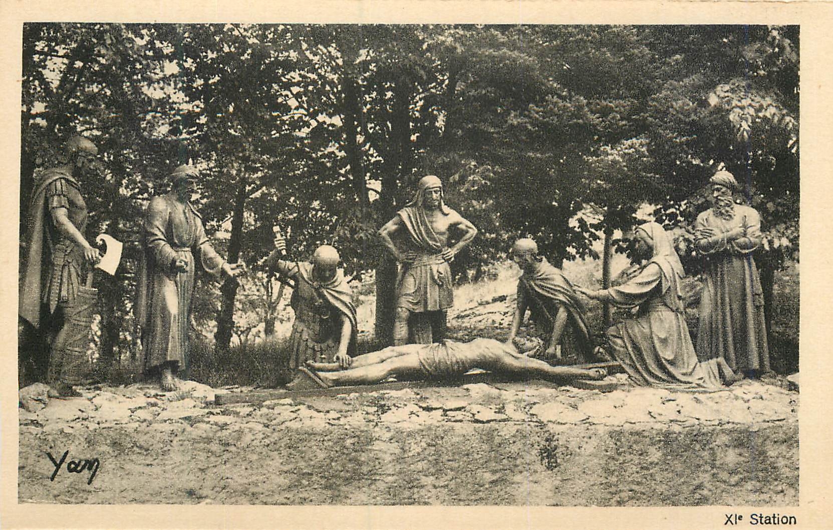 CPA XIe Station Jesus est Attache a la croix Lourdes