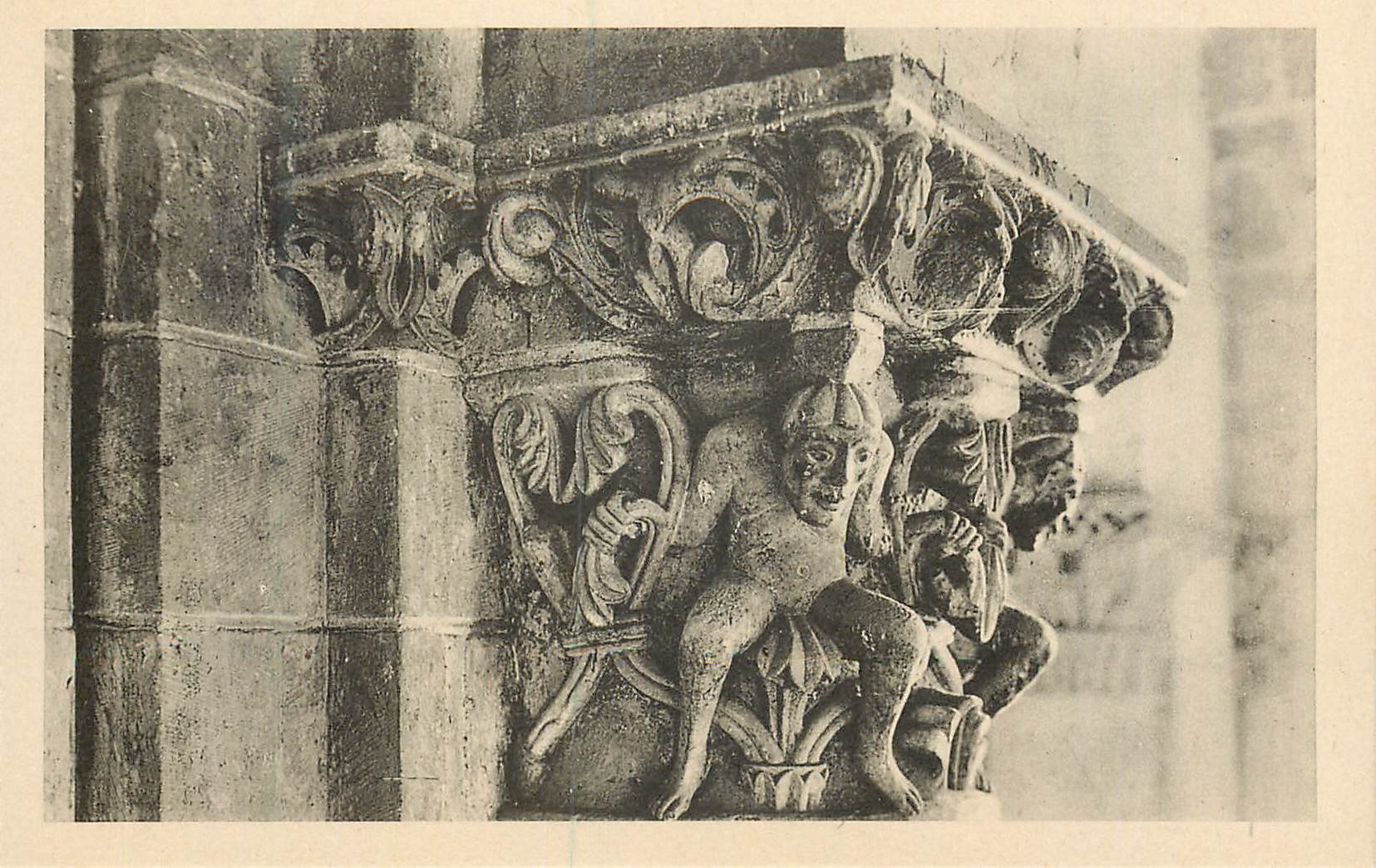 CPA Eglise de Cunault (M et L) Pilier 11 Personnages Cariatides