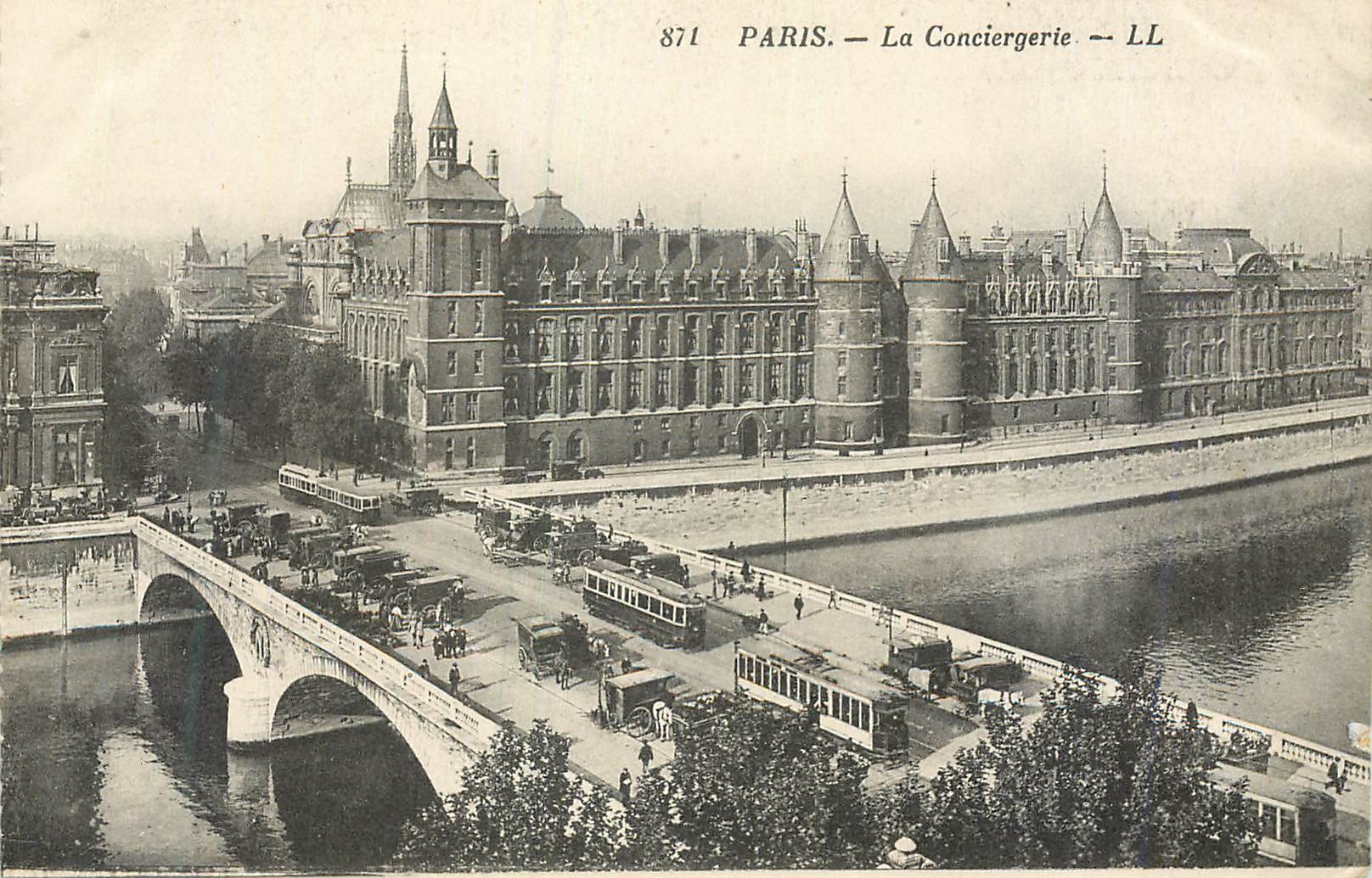CPA Paris La Conciergerie LL Tramway