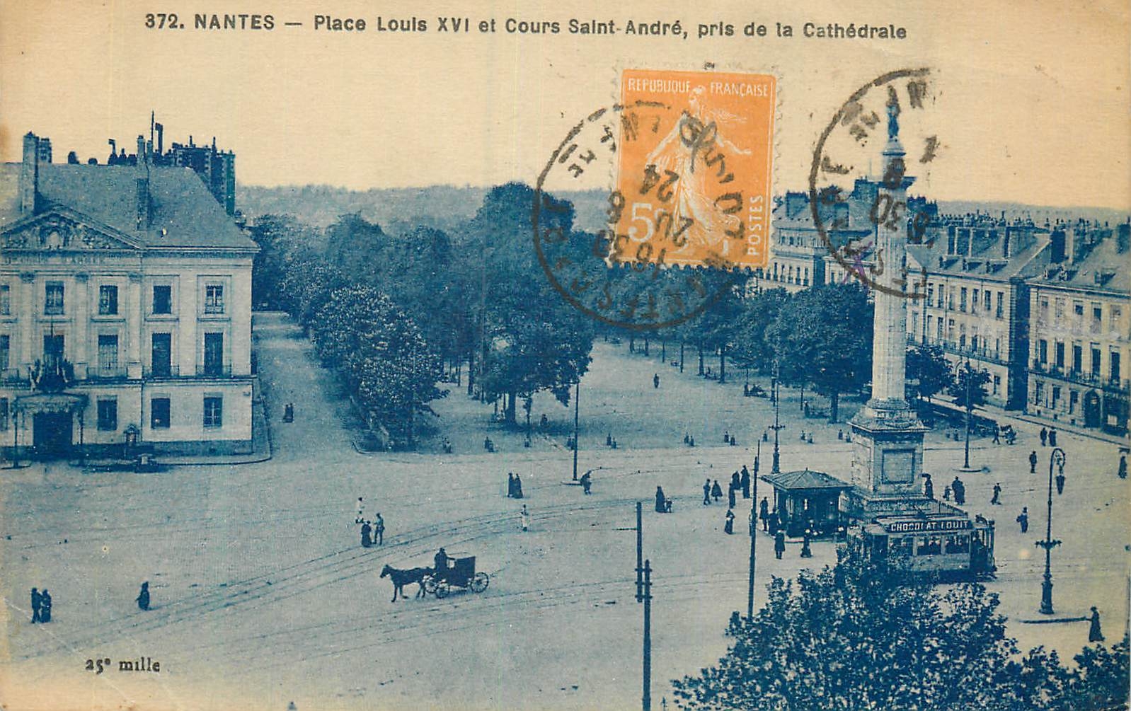 CPA Nantes Place Louis XVI et Cours Saint Andre Pris de la Cathedrale Tramway