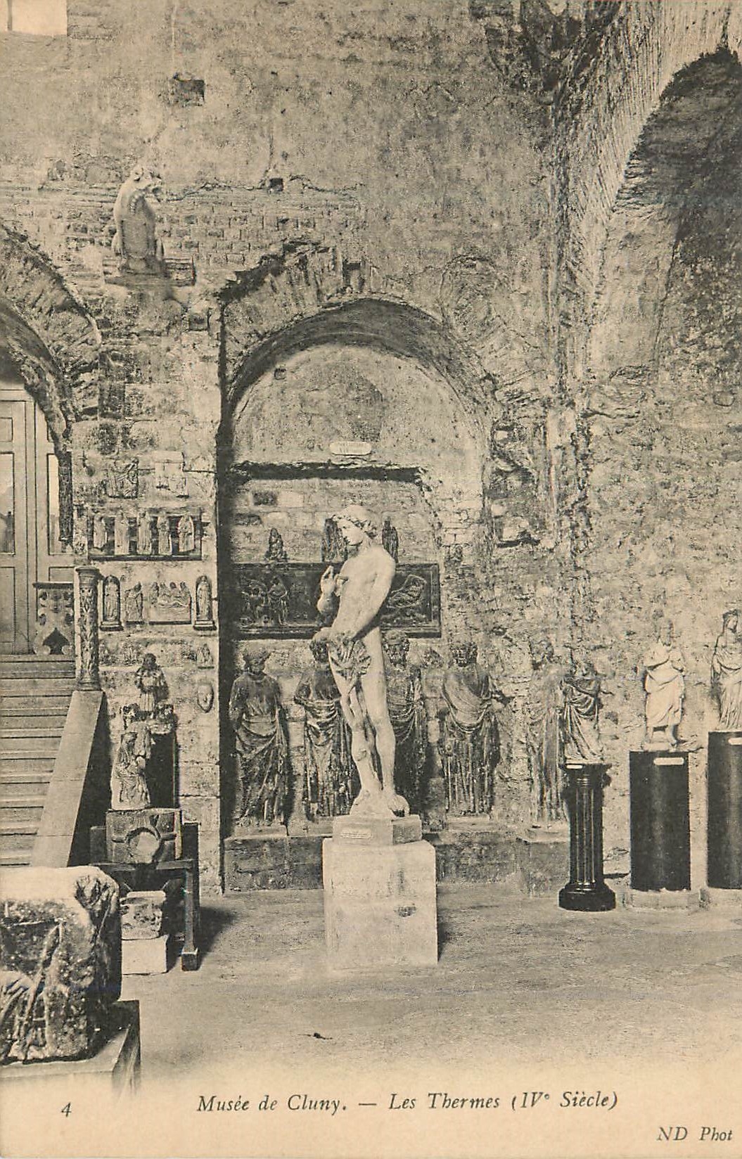 CPA Musee de Cluny Les Thermes (IVe Siecle)