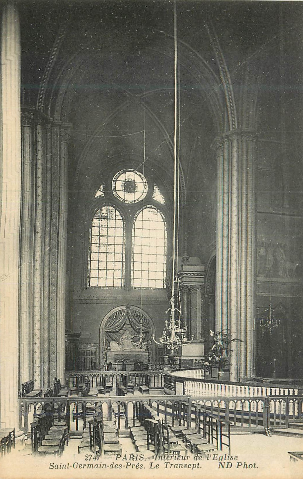 CPA Paris Interieur de l'Eglise Saint Germain des Pres Le Transept
