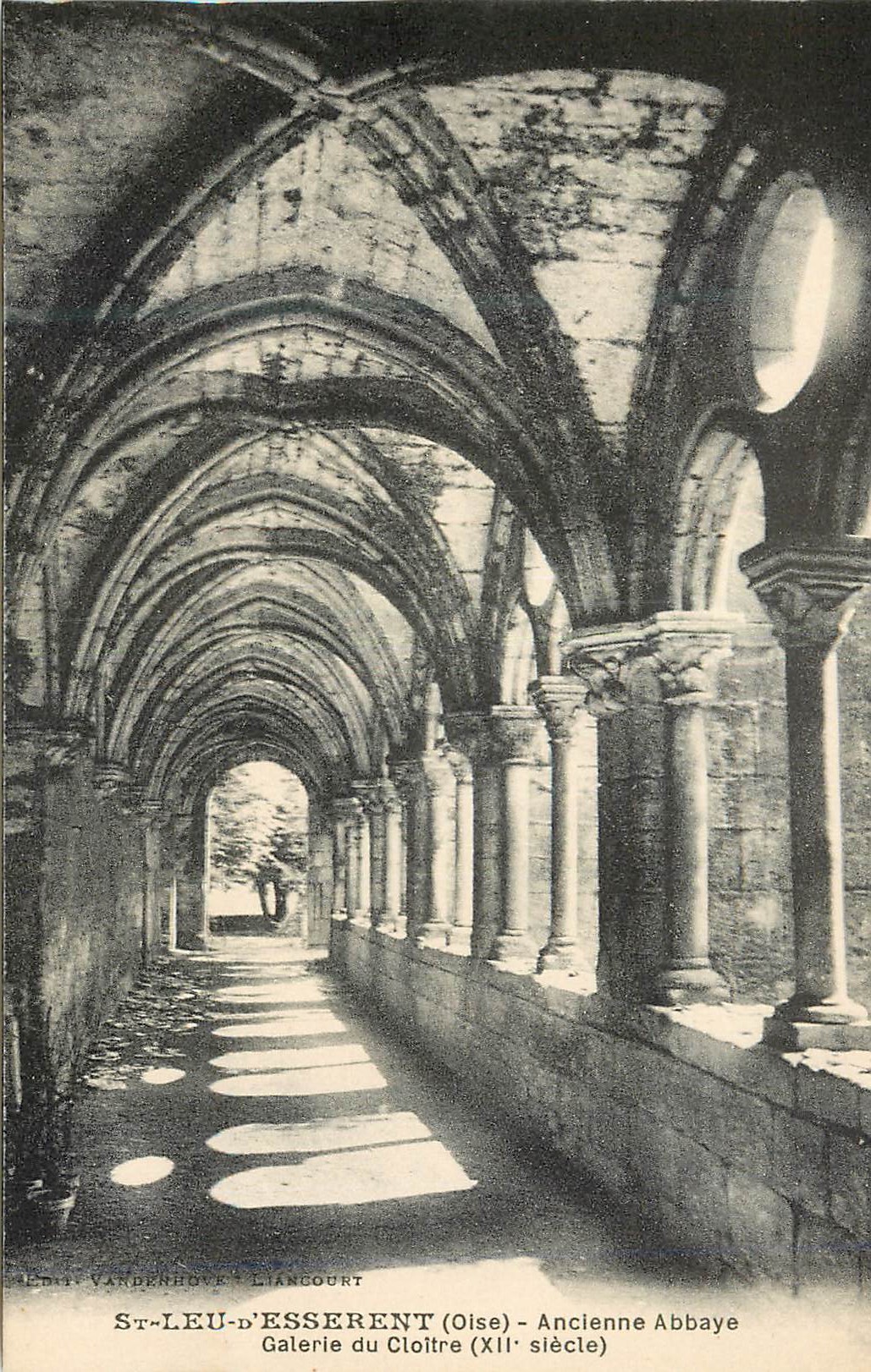 St-Leu-d'Esserent (Oise) - Ancienne Abbaye - Galerie du Cloître (XIIe siècle)