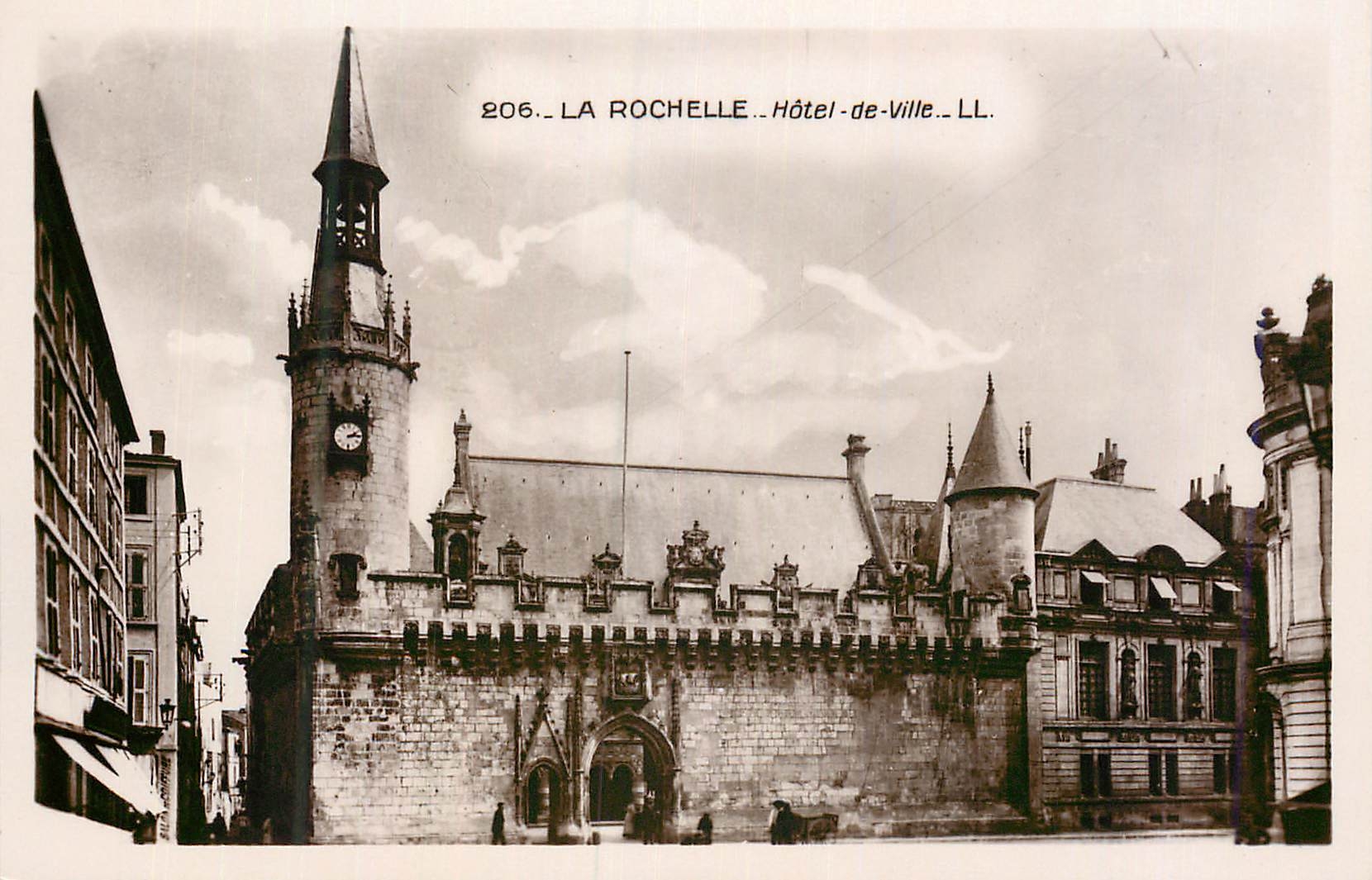CPM La Rochelle Hotel de Ville