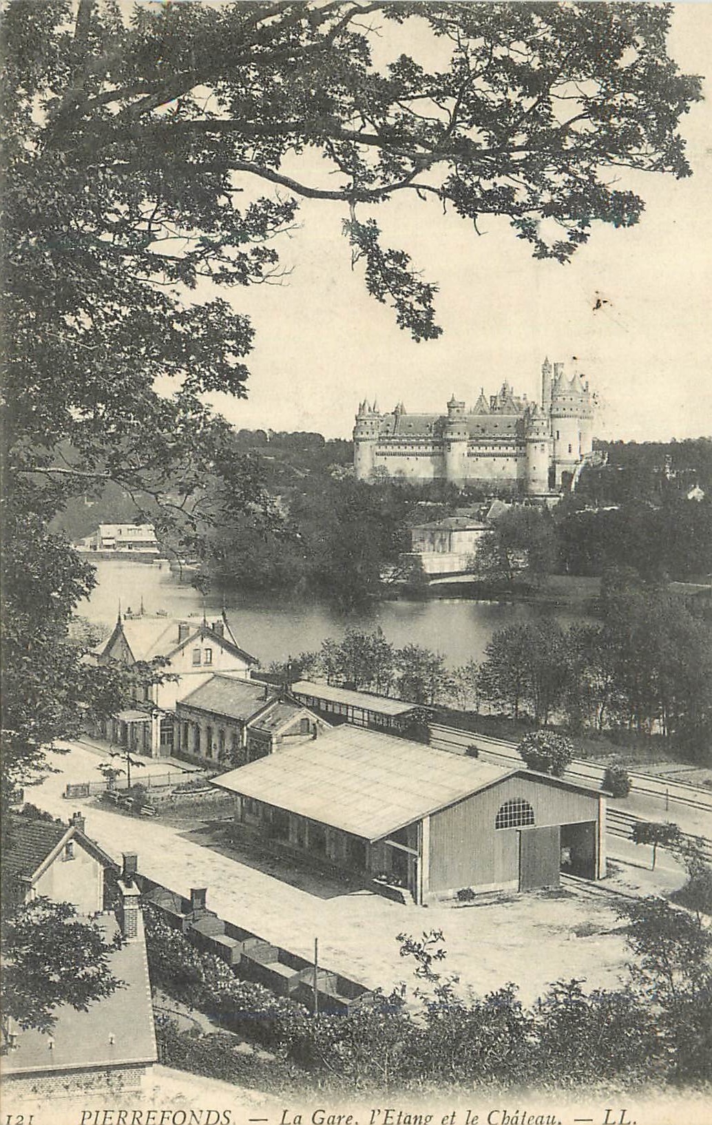PierreFonds — La Gare, l'Étang et le Château — LL. n°121
