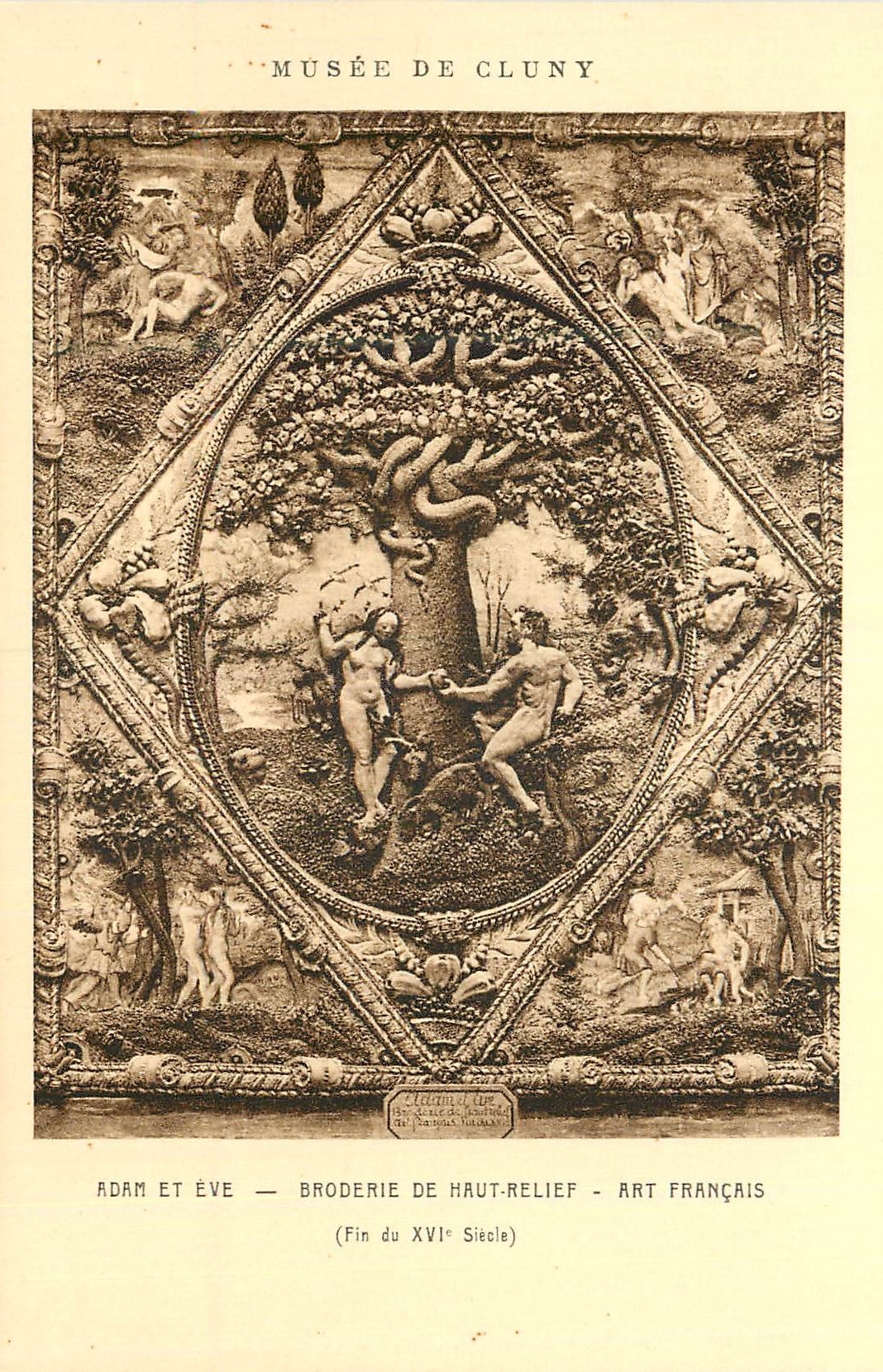 CPA Musee de Cluny Adam et Eve Broderie de Haut Relief Art Francais (Fin du XVIe Siecle)