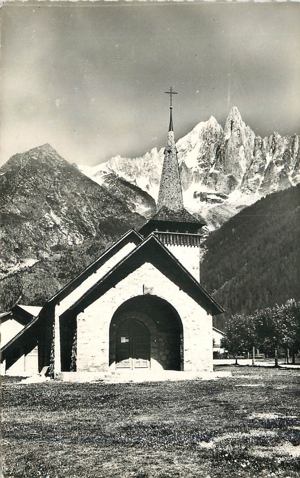 CPM Chamonix Mont Blanc Chapelle des Praz Aiguilles du Dru et Verte