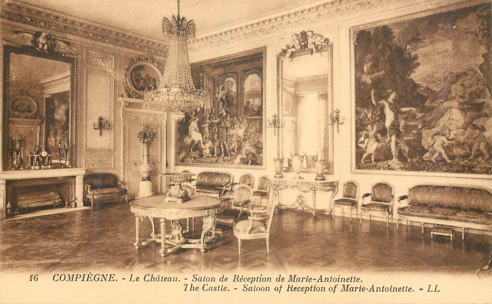 CPA Compiegne le Chateau Salon de Reception de Marie Antoinette