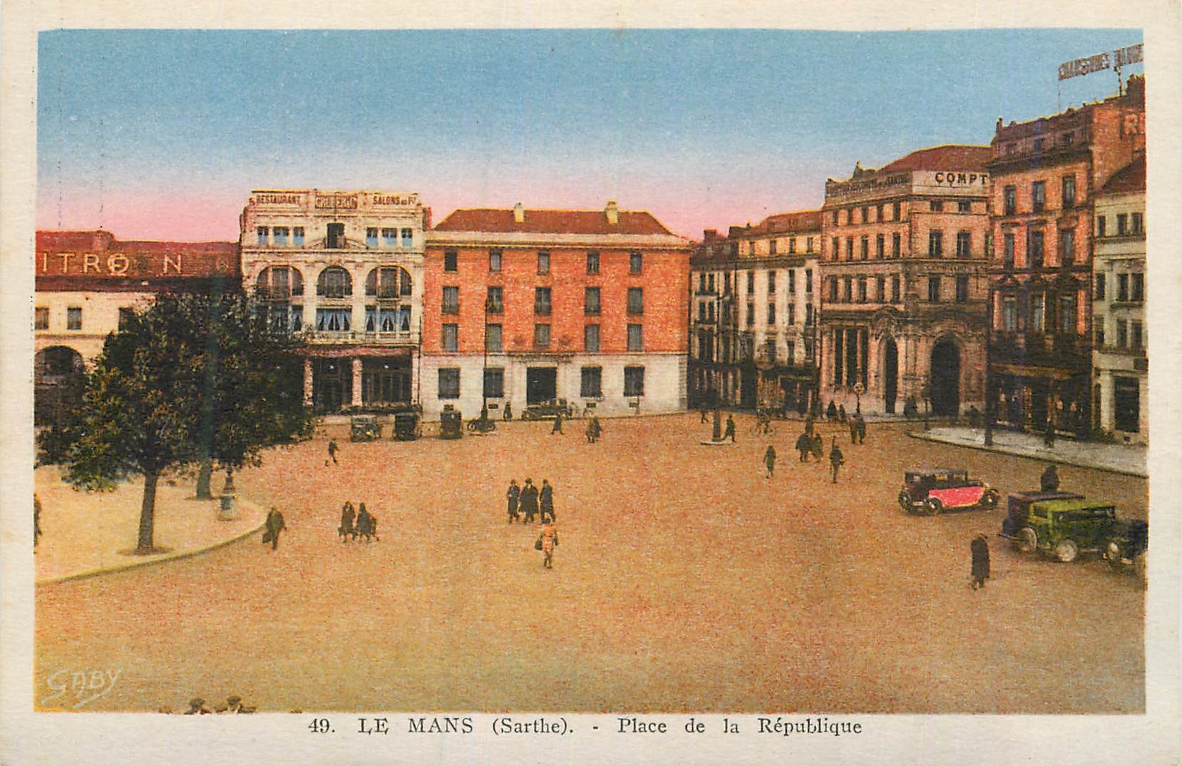 CPA Le Mans (Sarthe) Place de la Republique