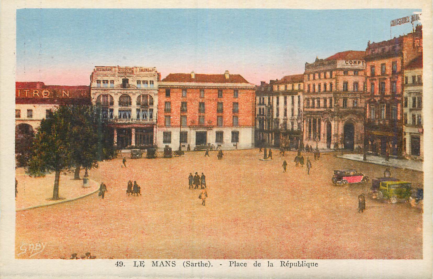 CPA Le Mans (Sarthe) Place de la Republique