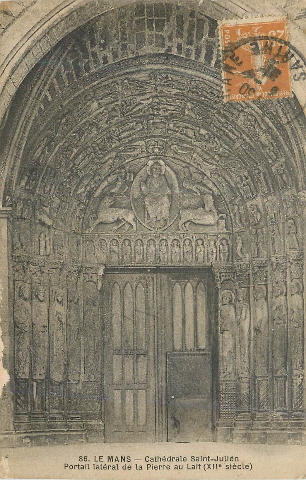 LE MANS — Cathédrale Saint-Julien — Portail latéral de la Pierre au Lait (XIIe siècle)