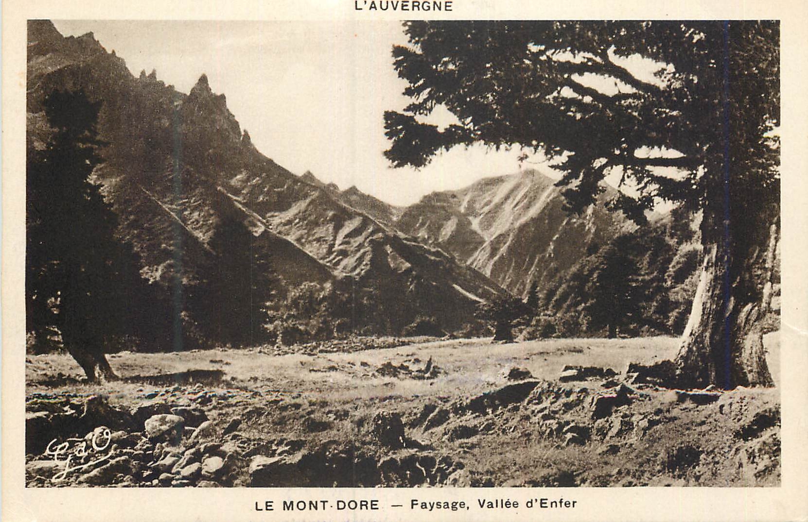 CPA Le Mont Dore Paysage Vallee d'Enfer
