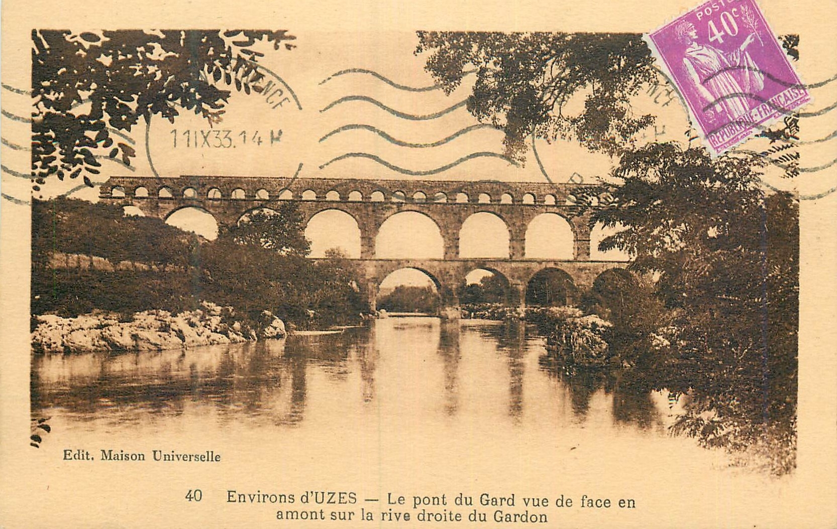 CPA Environs d'Uzes Le Pont du Gard Vue de Face en Amont sur la Rive Droite du Gardon