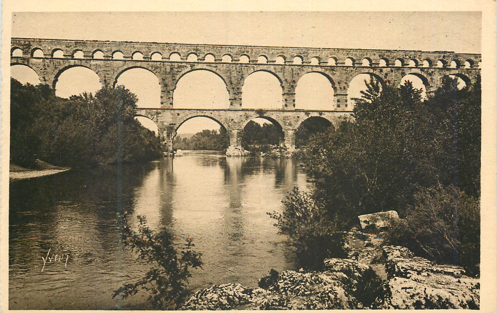 Pont du Gard — Nîmes (Gard) — Éditeur Yvon