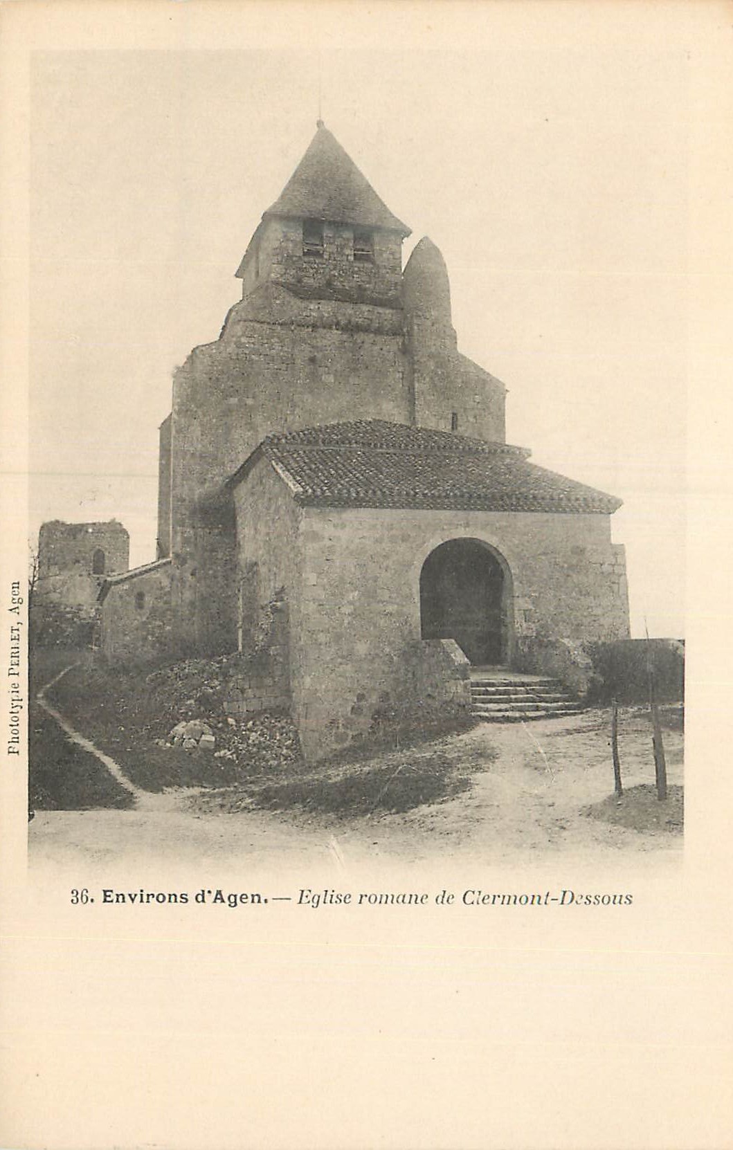 CPA Environs d'Agen Eglise Romaine de Clermont Dessous (carte 1900)