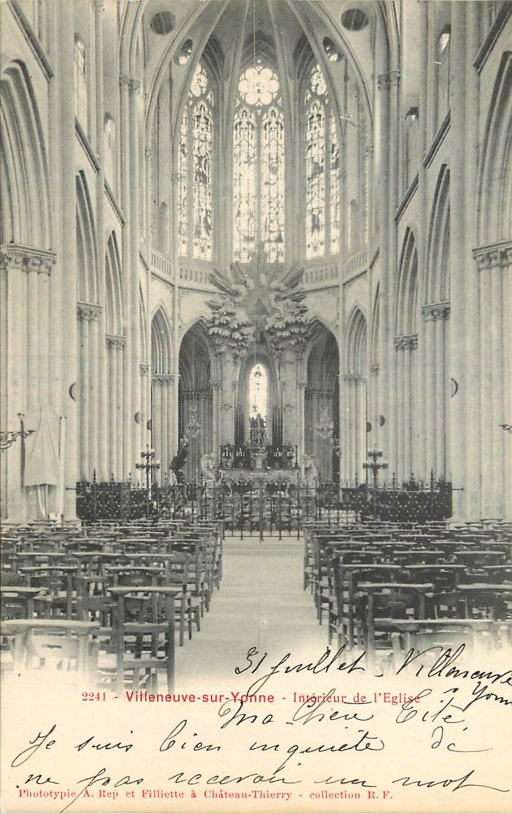 CPA Villeneuve sur Yonne Interieur de l'Eglise
