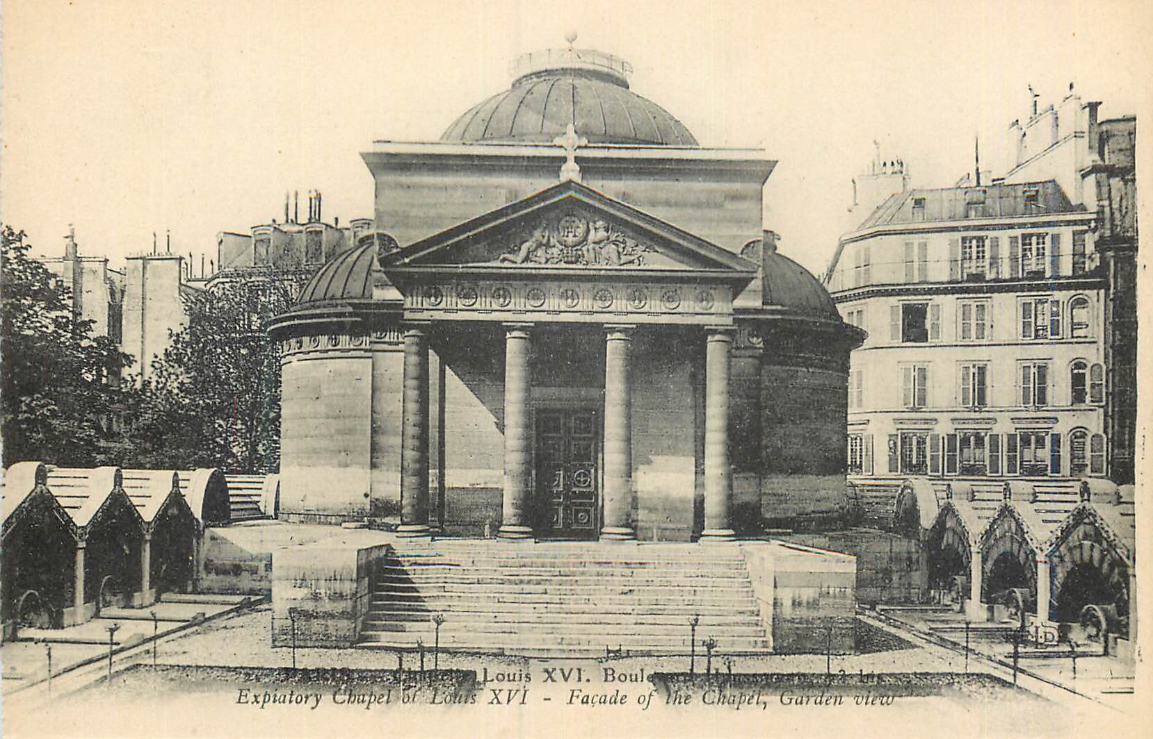 CPA Chapelle expiatoire de Louis XVI