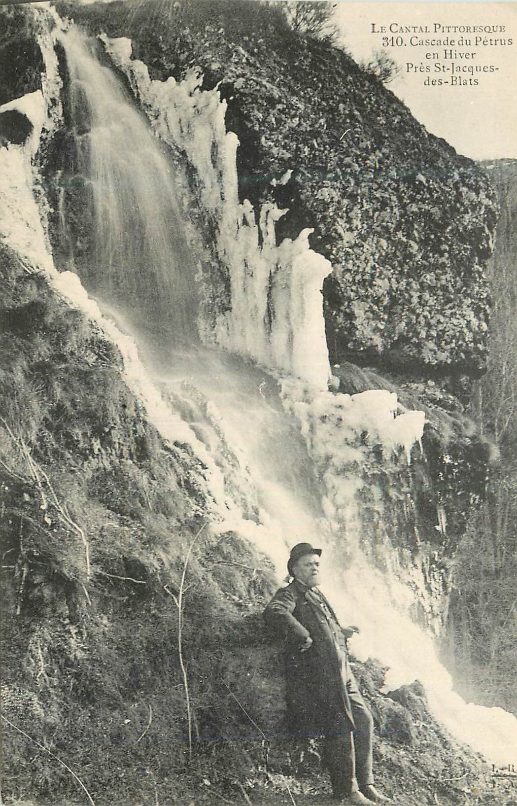 CPA Le Cantal Pittoresque 310 Cascade du Petrus en Hiver Pres St Jacques des Blats