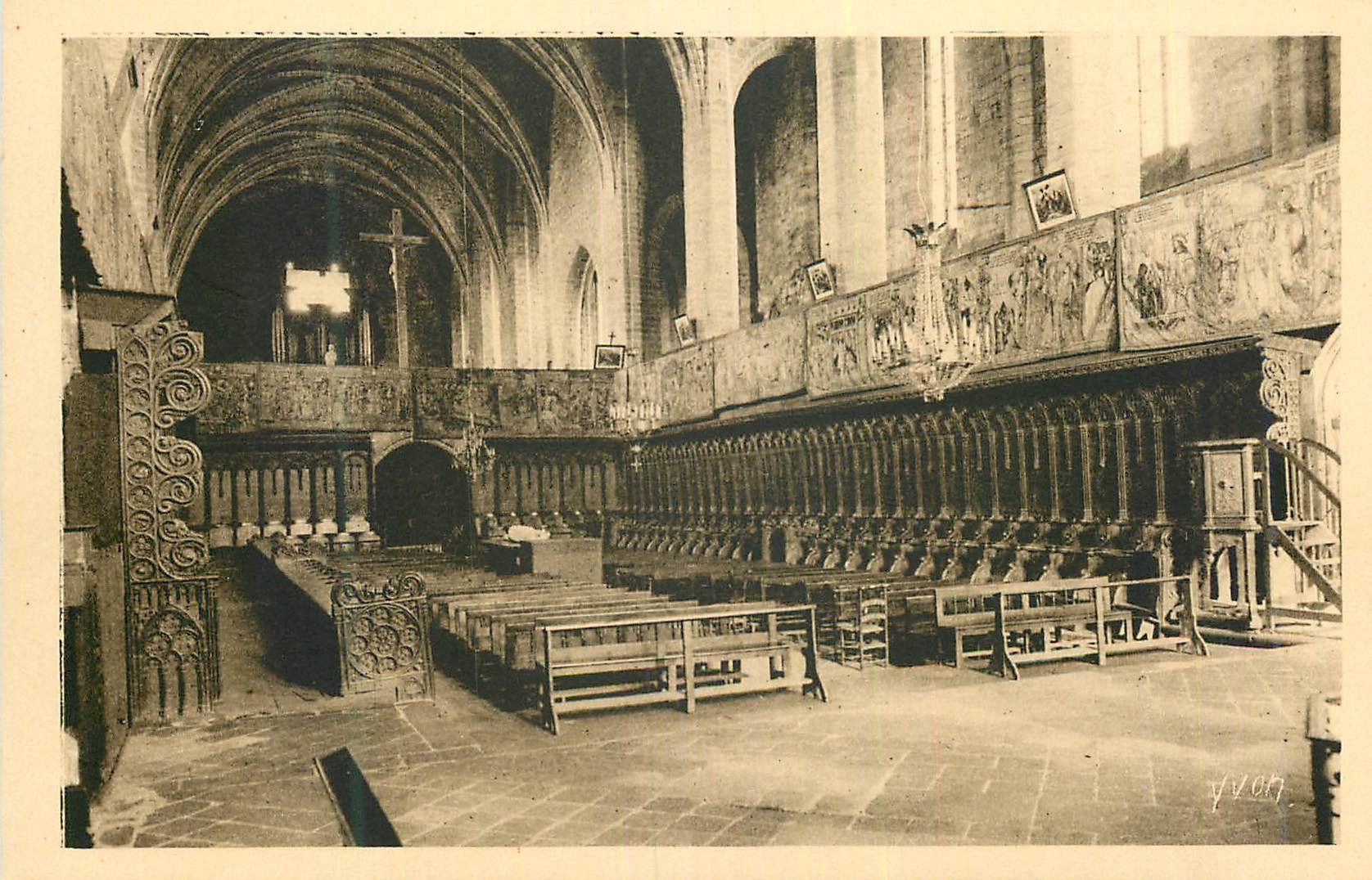 CPA La Douce France La Chaise Dieu (Hte Loire) L'Abbaye Les Stalles Gothiques XVe Siecle