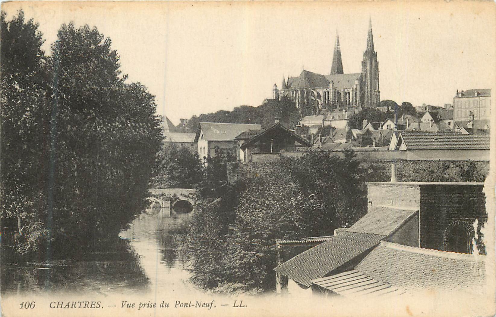 CPA Chartres Vue Prise du Pont Neuf