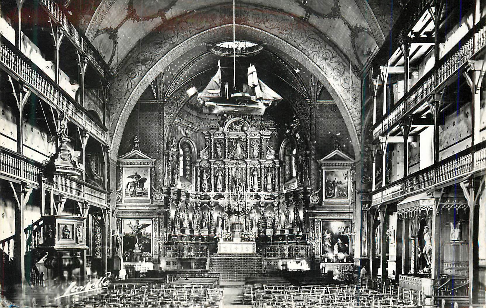 Intérieur de l'église de Saint-Jean-de-Luz — mariage Louis XIV et Marie-Thérèse d'Autriche — éditeur L. Lavielle, n° P. 943