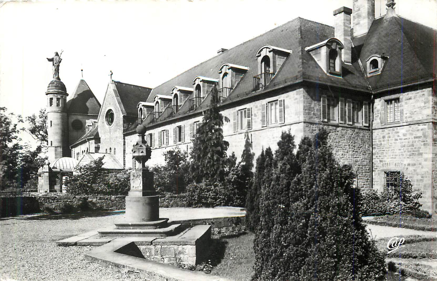 CPM Mont Sainte Odile alt 763m la Terrasse du Couvent Cote Ouest