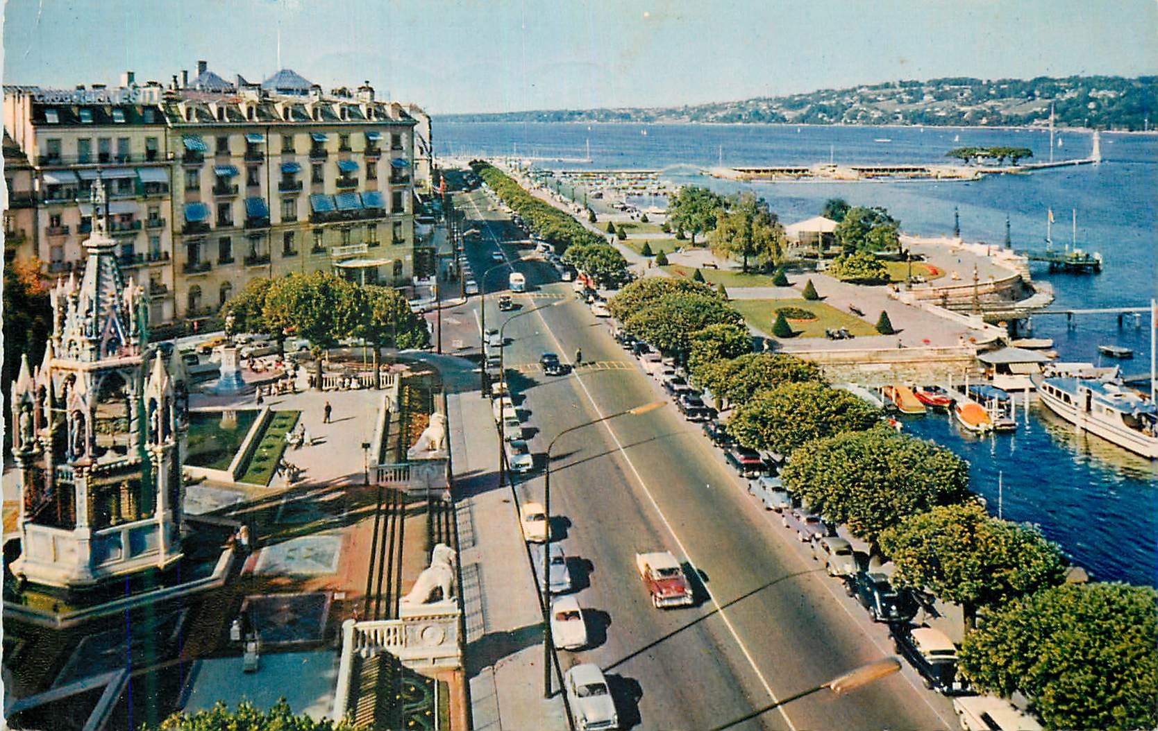 CPM Geneve le Quai du Mont Blanc et le Monument Brunswick