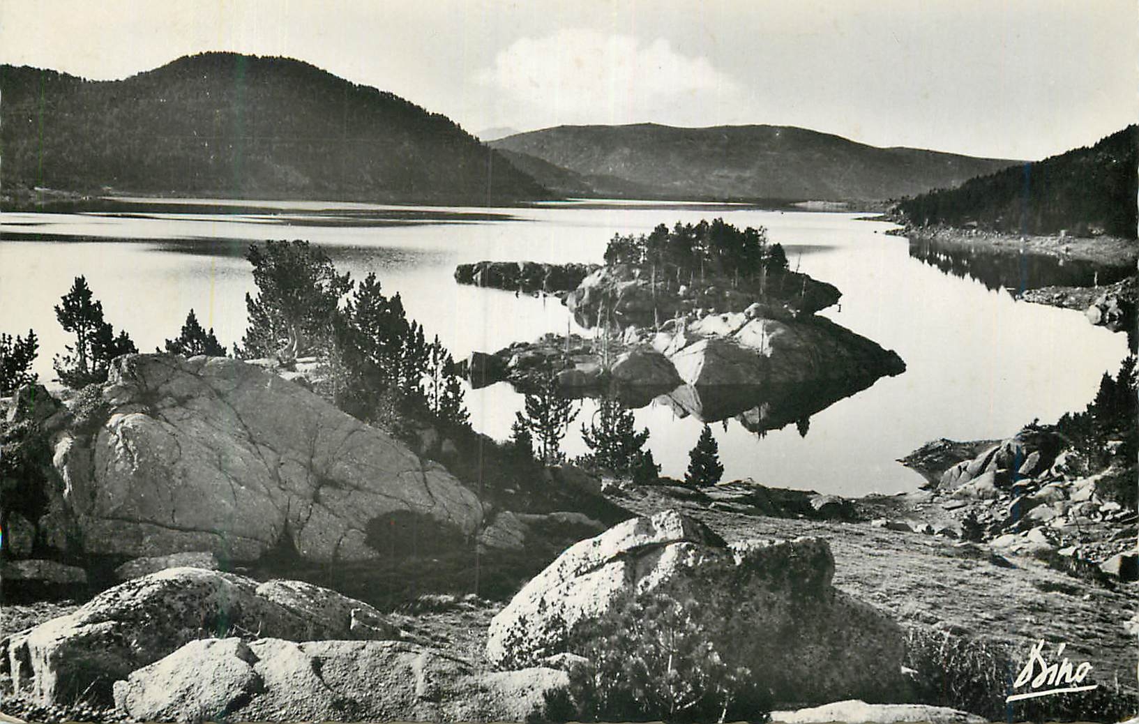 CPM Environs de Font Romeu et Mt Louis la Cerdagne Francaise Touristique (Pyrenees Orientales)