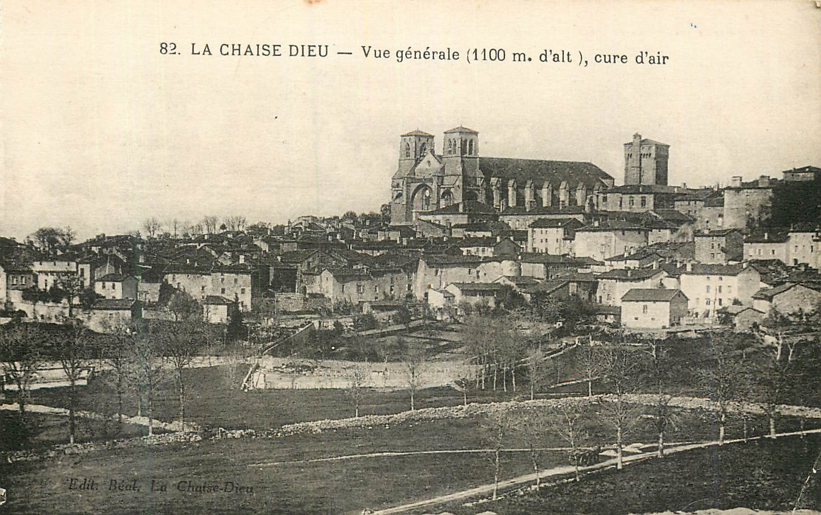 CPA la Chaise Dieu vue generale (1100m d'alt) Cure d'Air