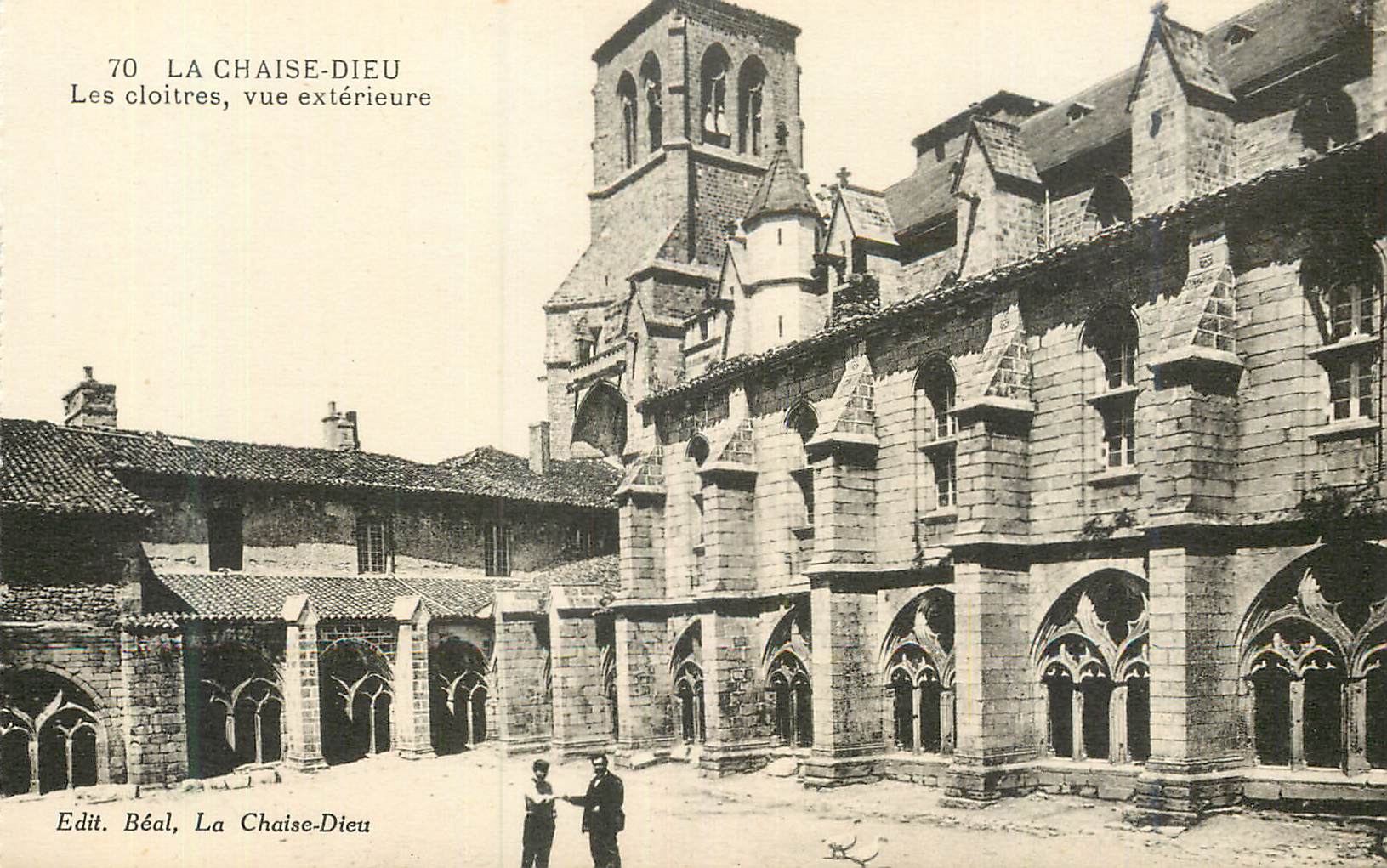 La Chaise-Dieu — Les cloîtres, vue extérieure — Edit. Béal, La Chaise-Dieu