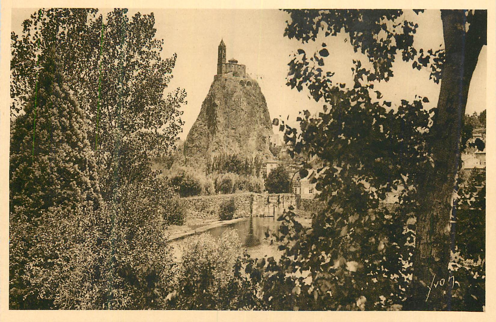 Le Puy (Haute-Loire) — Le Piton et la Chapelle Saint-Michel-d'Aiguilhe — Éditions d'Art YVON