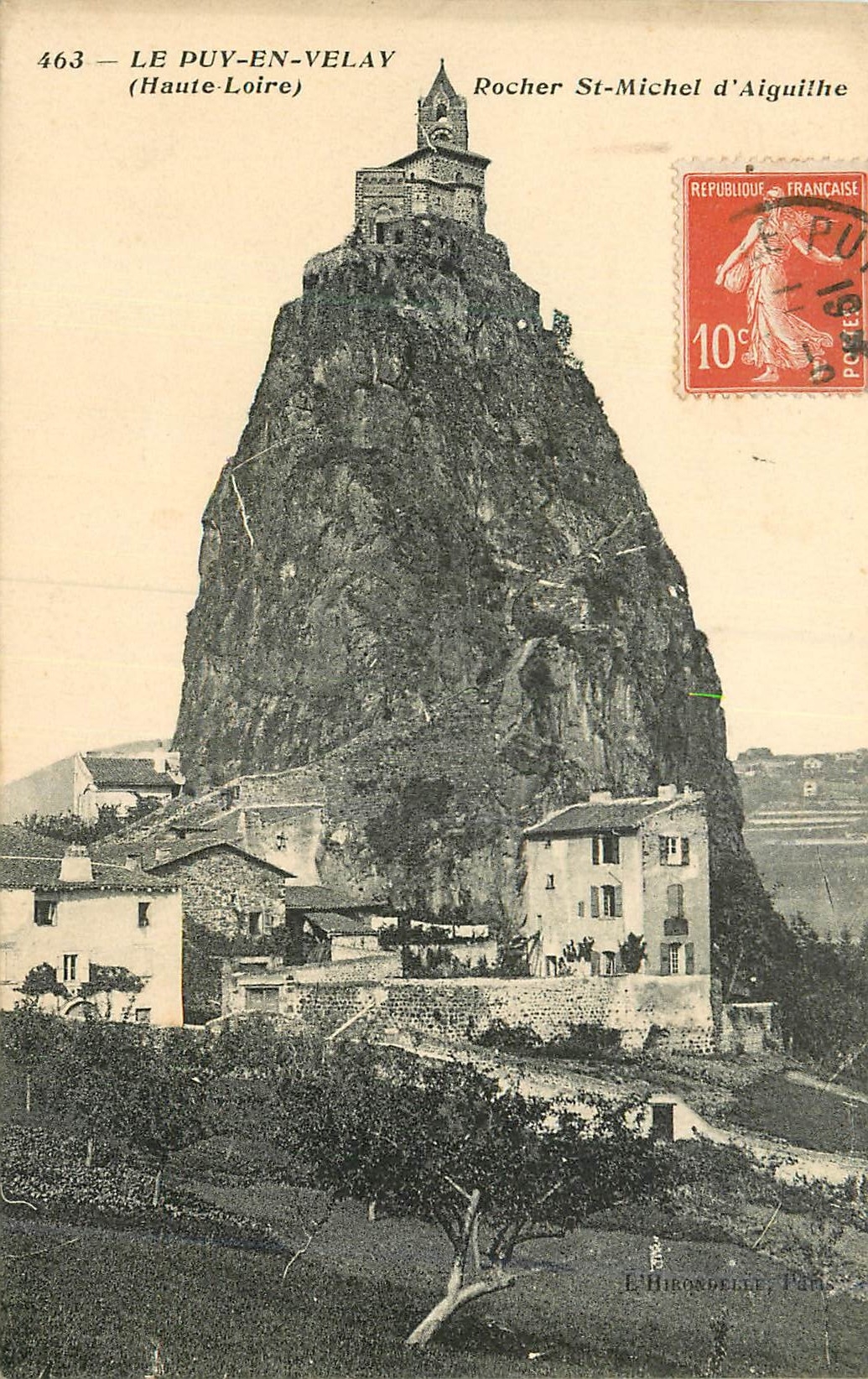 Le Puy-en-Velay — Rocher Saint-Michel d'Aiguilhe — Éditeur L. Hirdouelle, Paris, n°463