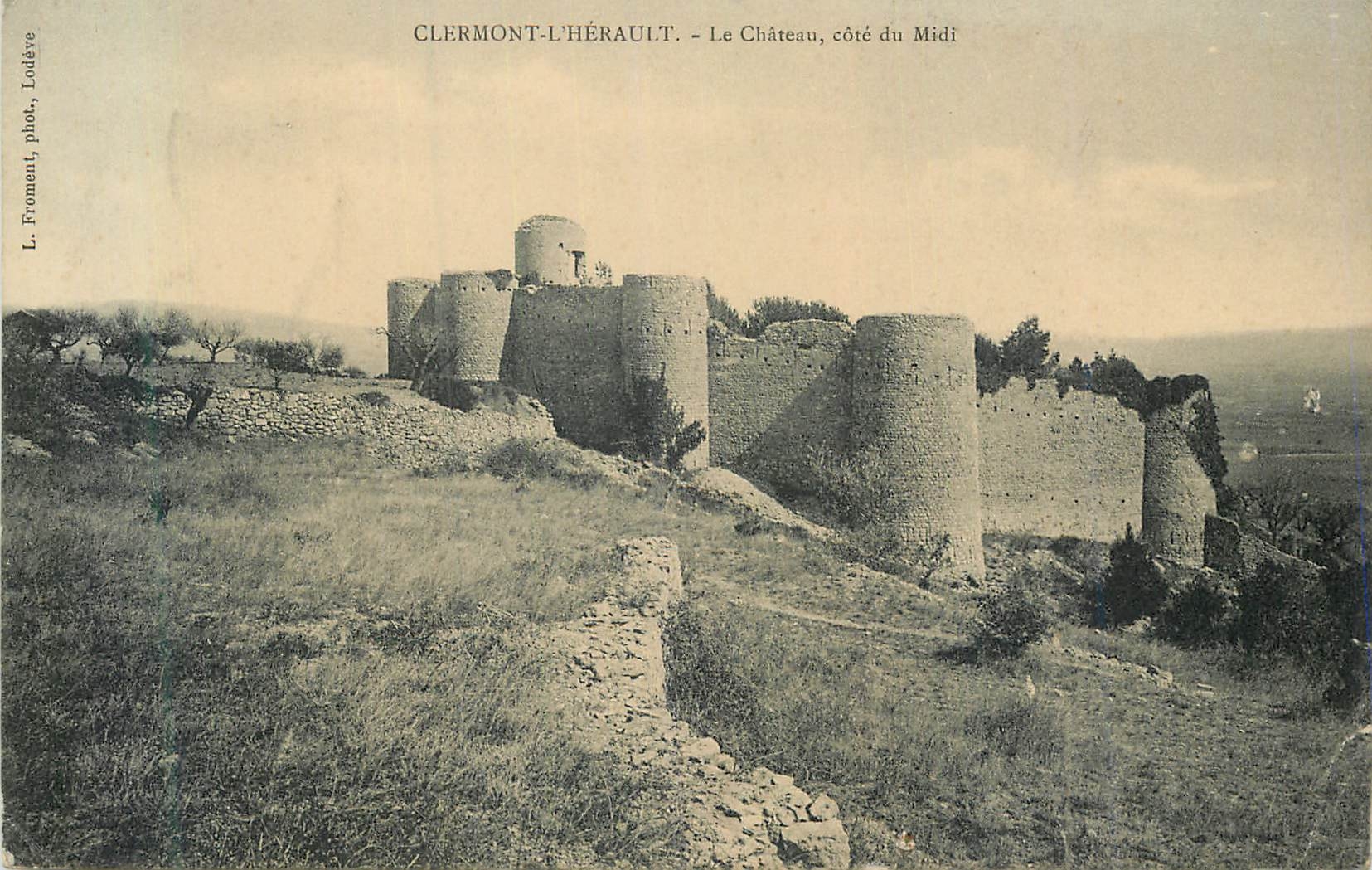 CPA Clermont l'Herault le Chateau Cote du Midi