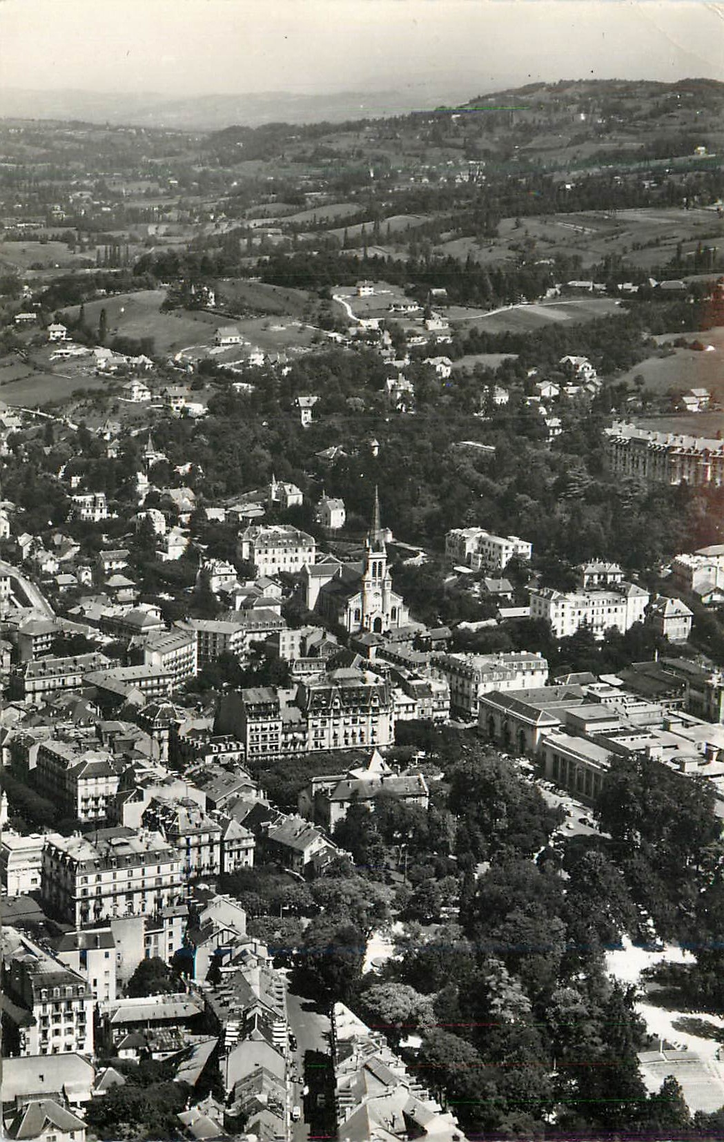 CPM Aix les Bains (Savoie) vue generale Aerienne