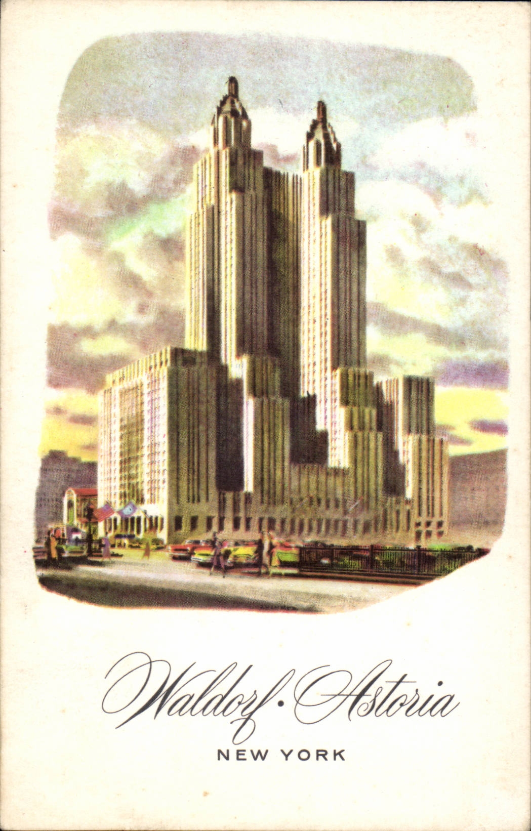 New York- Waldorf -Astoria Hotel On Fashionable Park Avenue at 49th and 50th Street - CPA