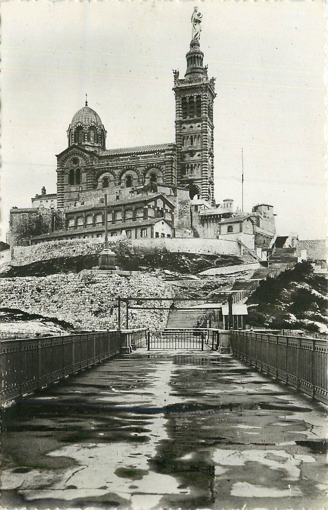 CPM 87 marseille notre dame de la garde