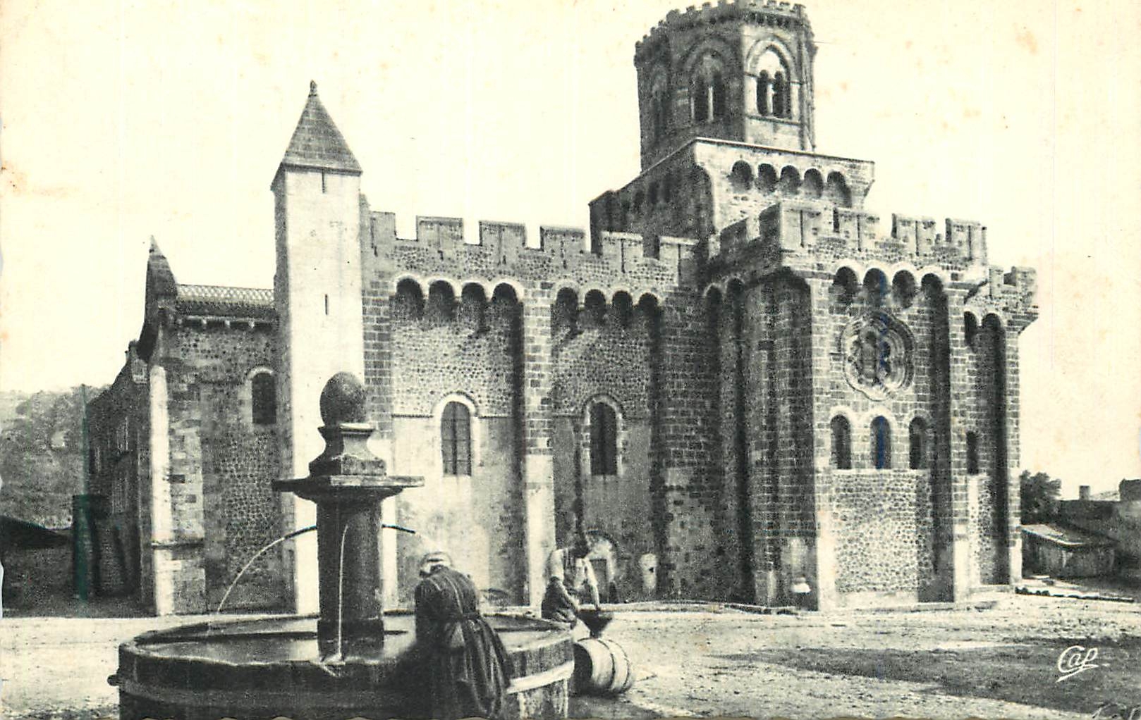 Royat — L'Église fortifiée — éditeur Cap, n° 40