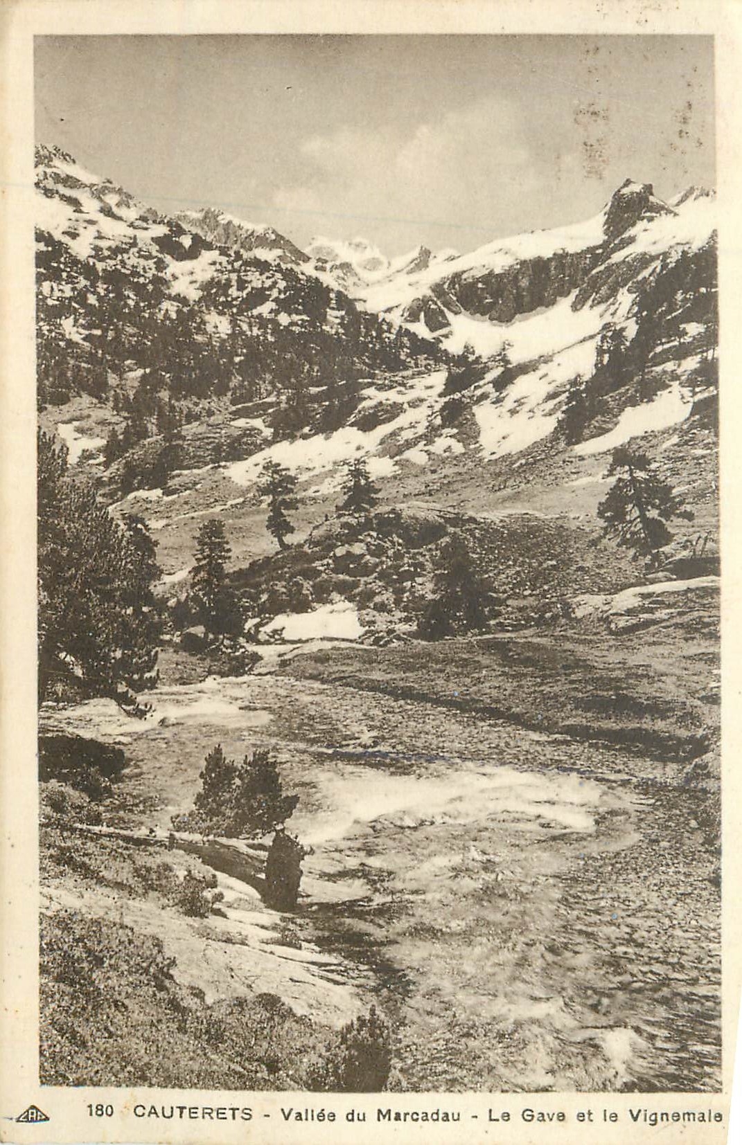 CPA 180 cauterets vallee du marcadau le gave et le vignemale