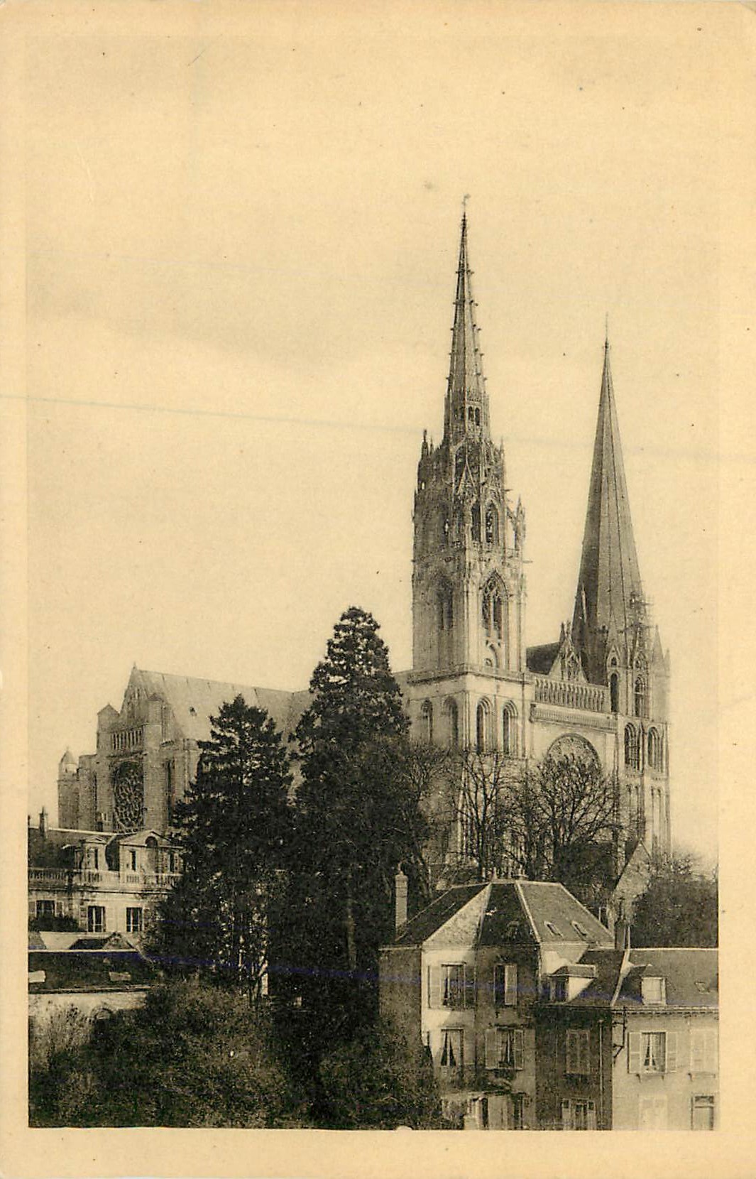 Chartres (Eure-et-Loir) — La Cathédrale — E. Houvet, n° 1000
