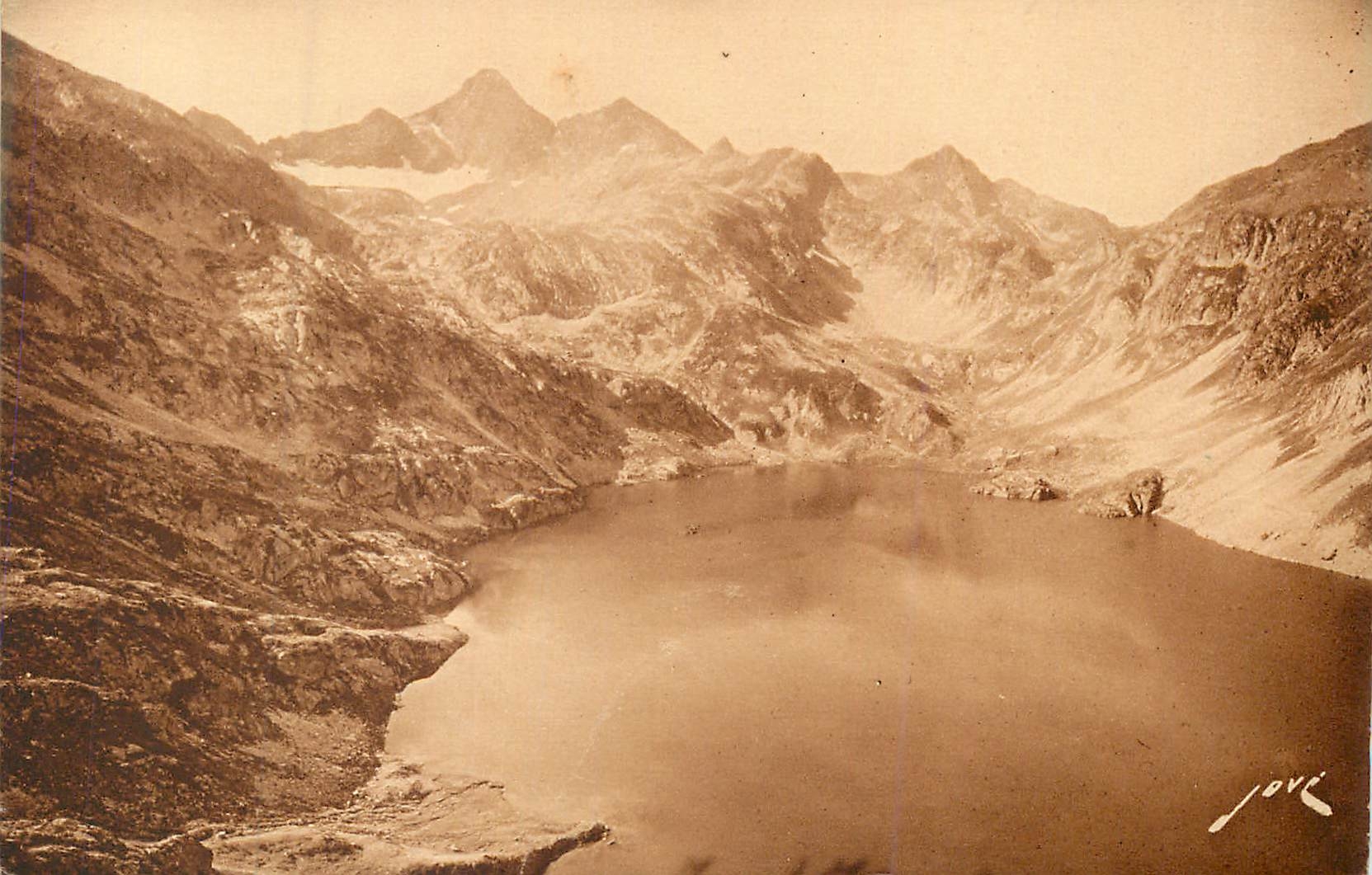 CPA Toute la france les pyrenees  le lac d artouste(1961 m d alt) region giboyeuse