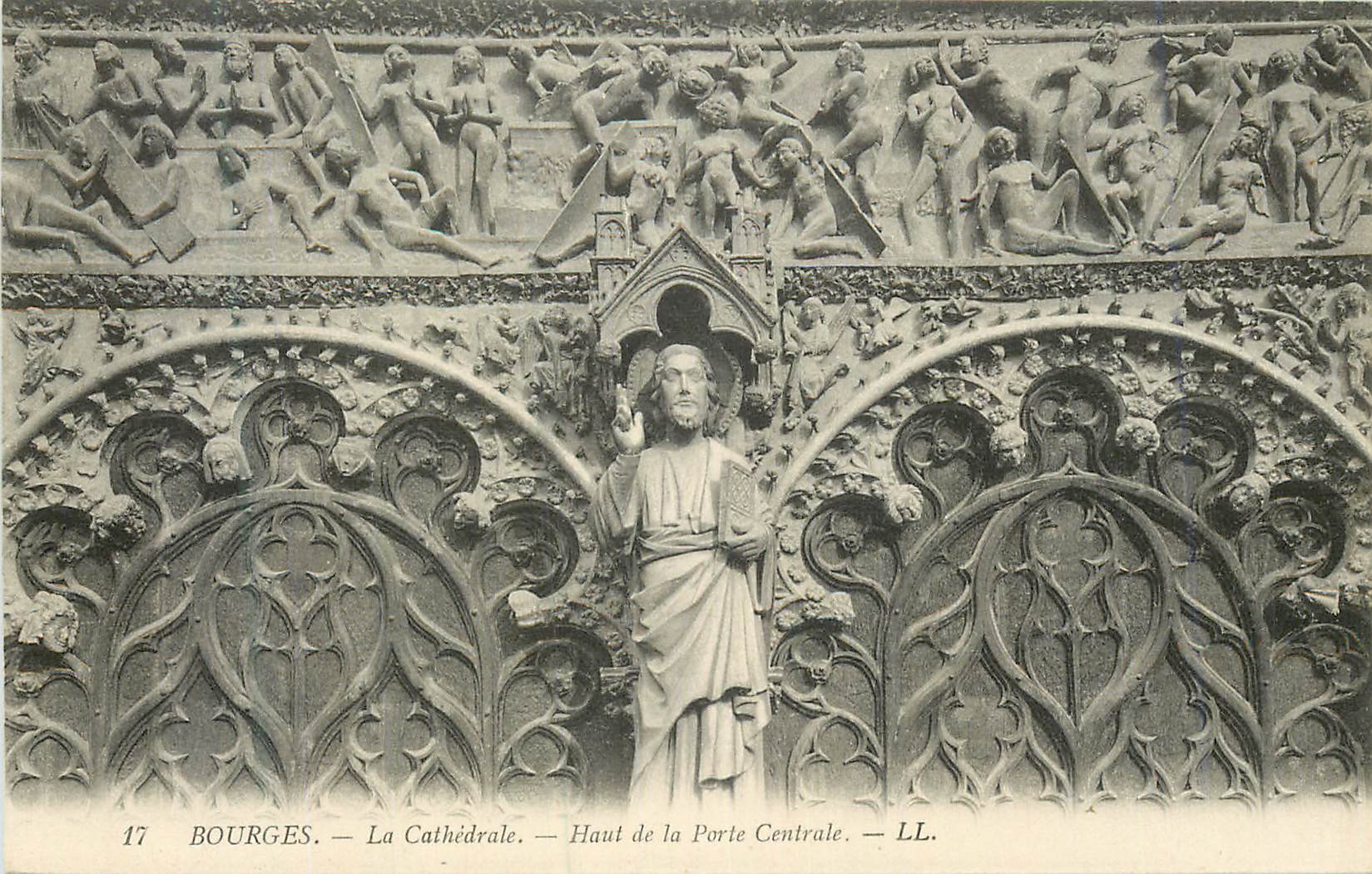 CPA 17 bourges la cathedrale haut de la porte central
