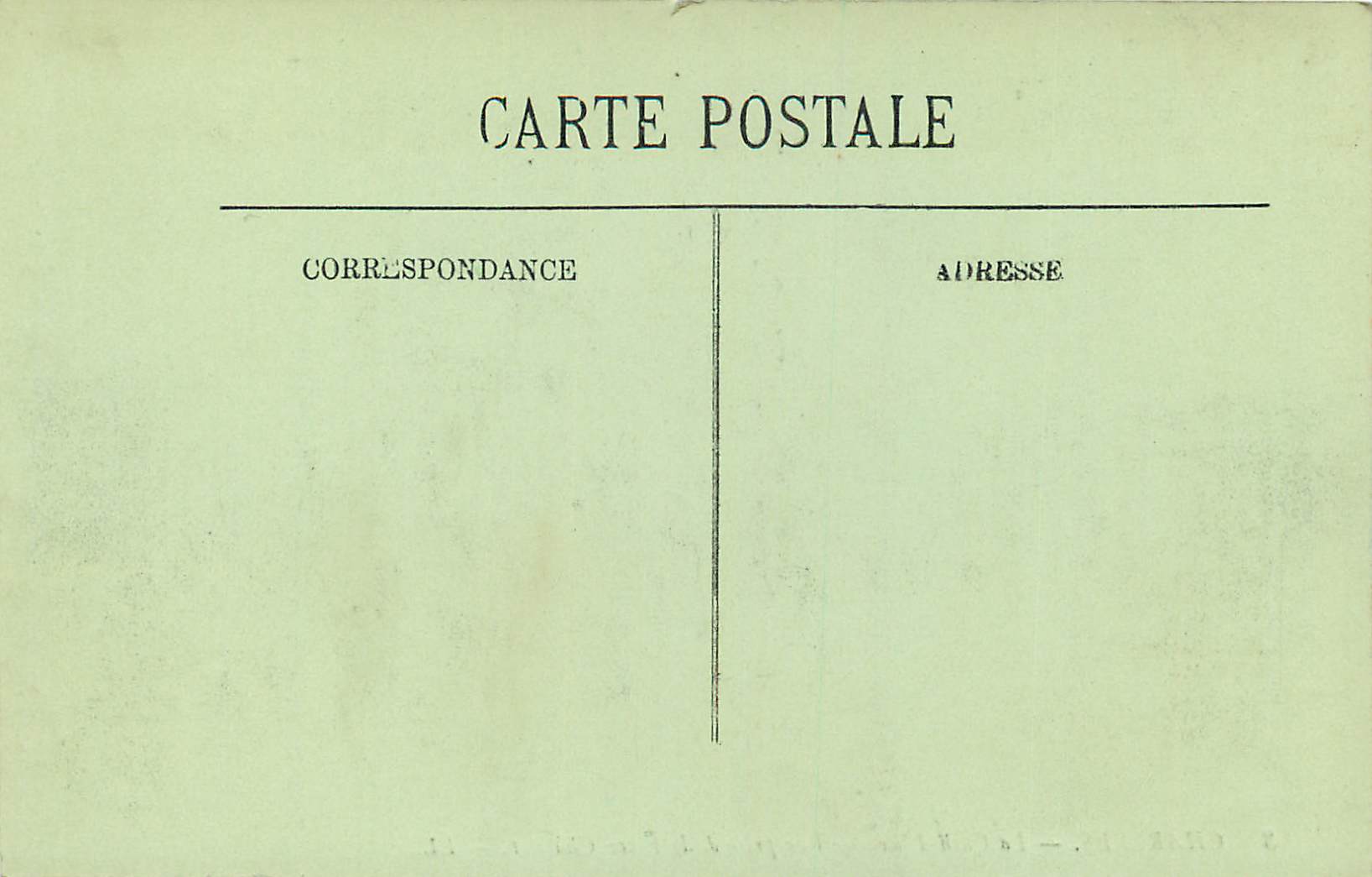 Chartres — La Cathédrale — Vue prise de la Place Châtelet — LL. — Verso