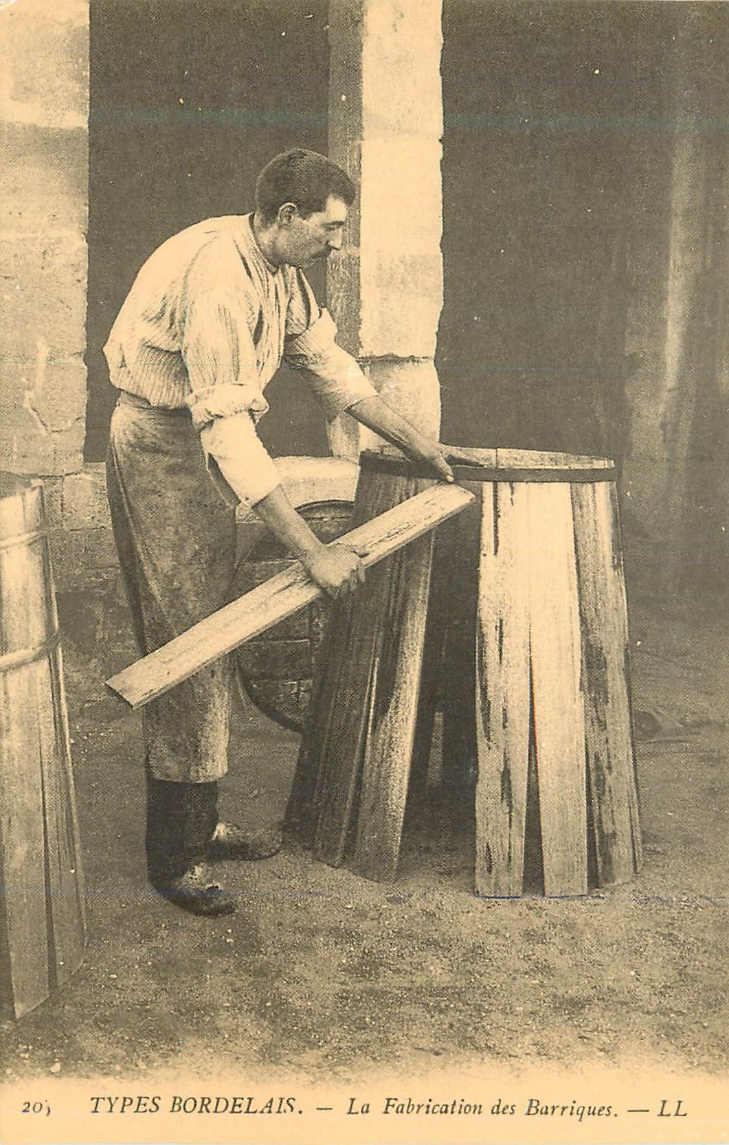 REPRO Types bordelais la fabrication des barriques