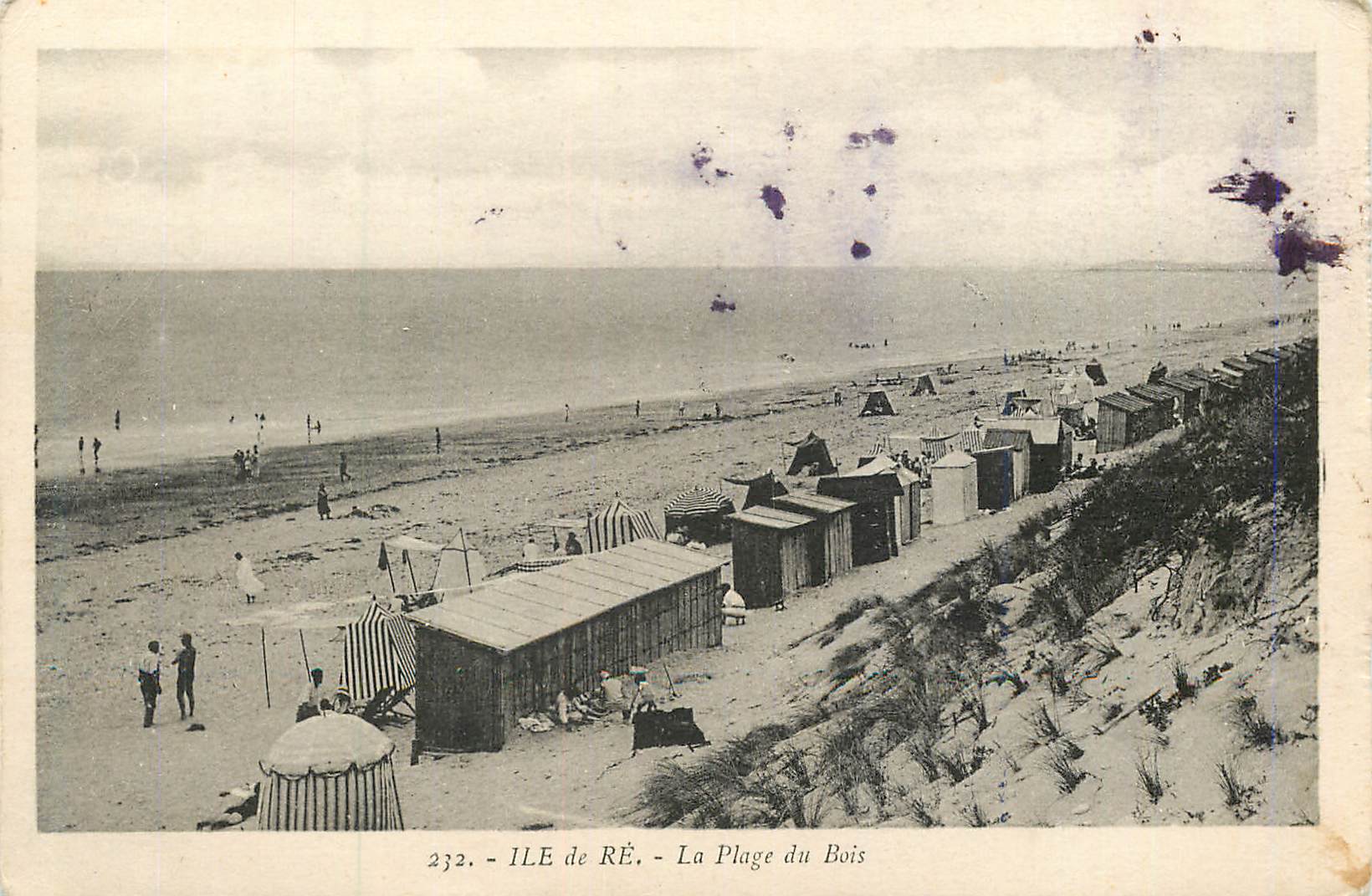 CPA 232 ile de re la plage du bois
