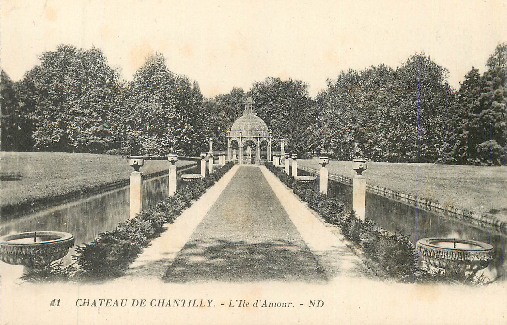 CPA 41 chateau de chantilly l ile d amour